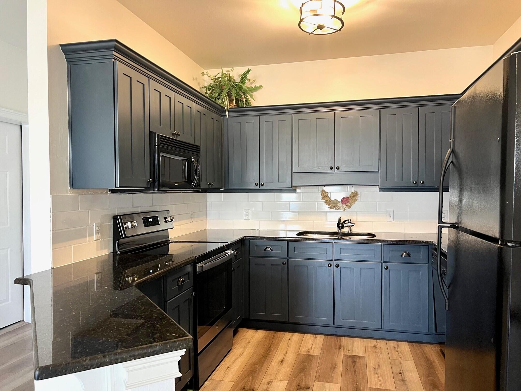 30 N Wildflower Drive, 621