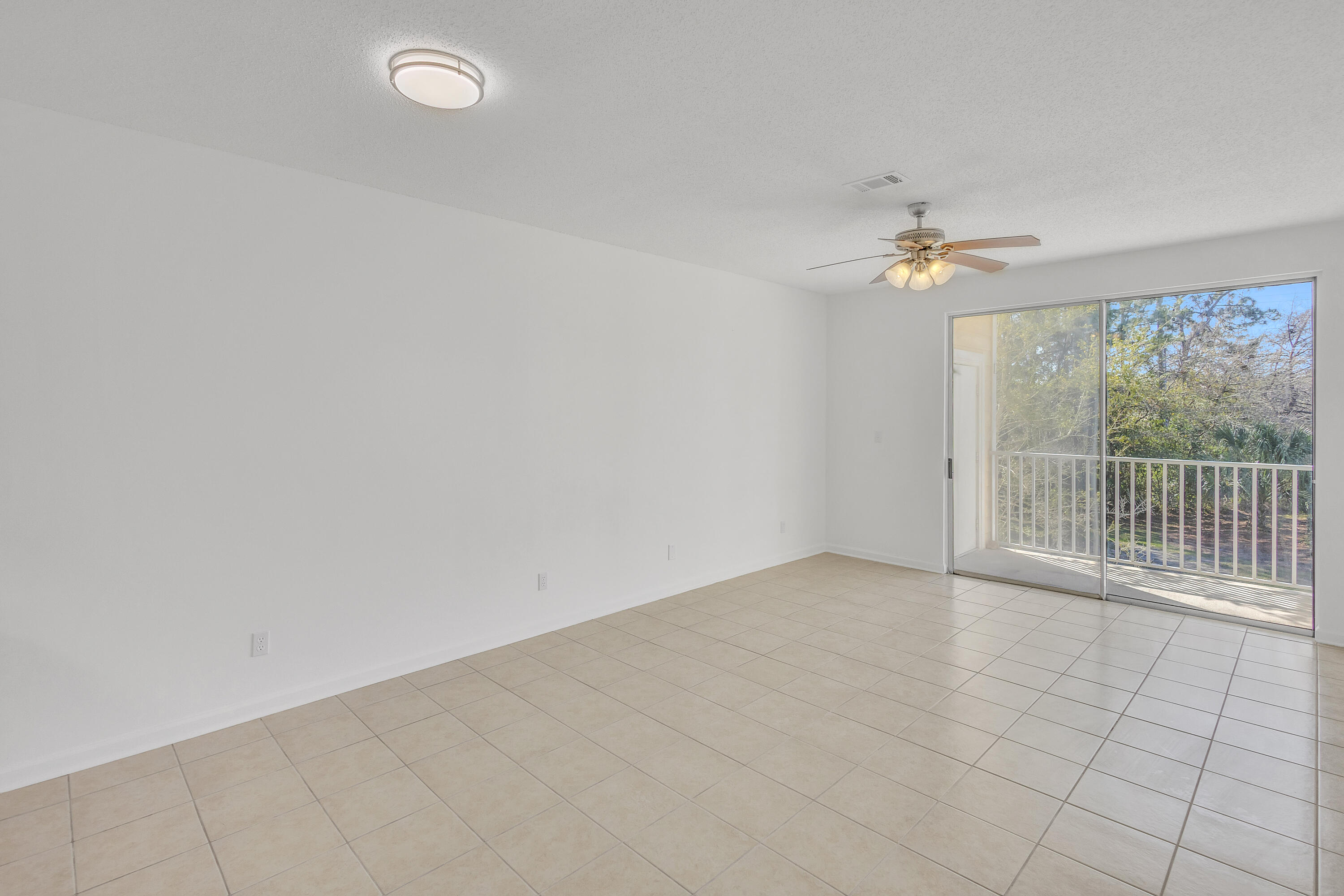 200 Sandestin Lane, 106