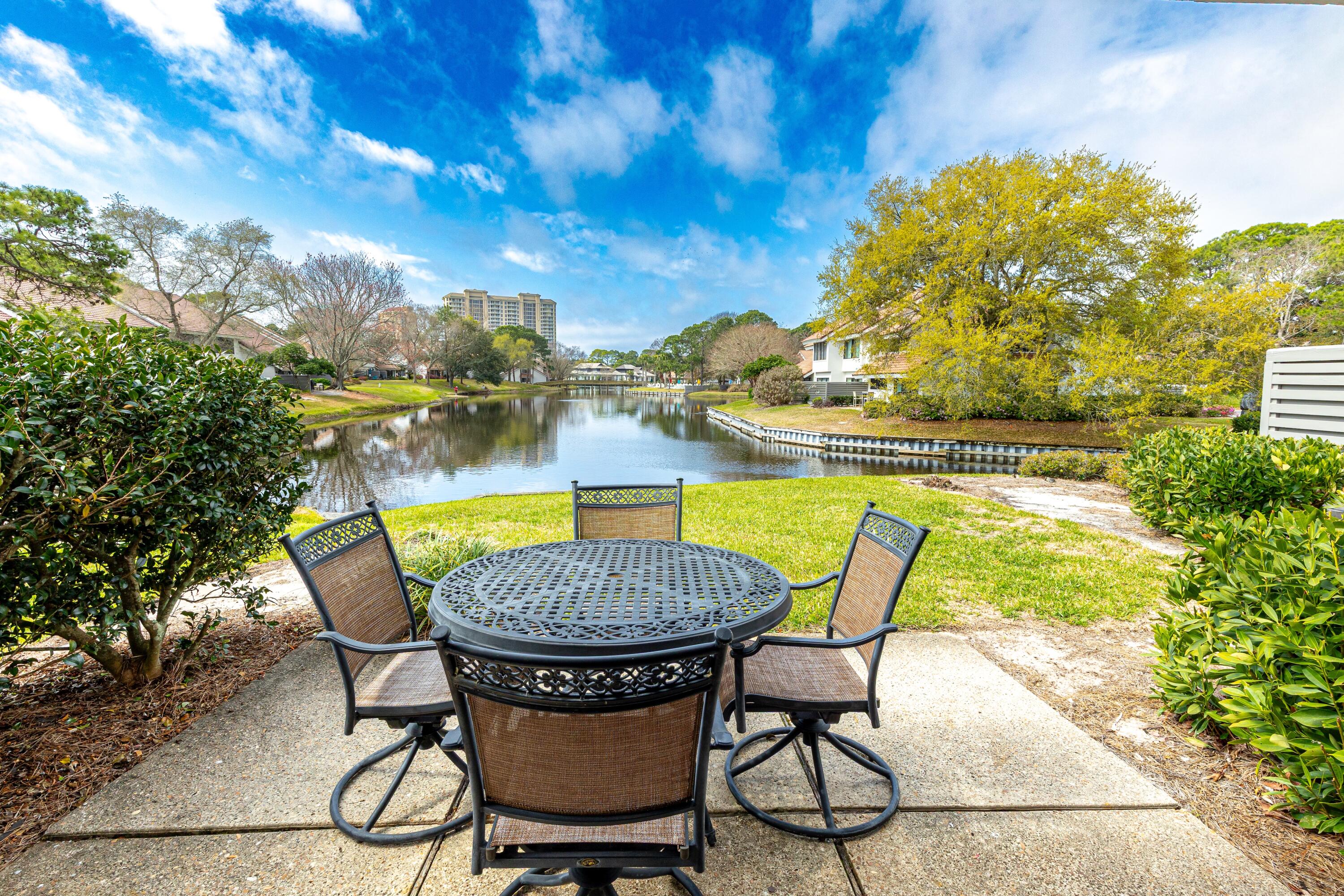 5093 Beachwalk Way