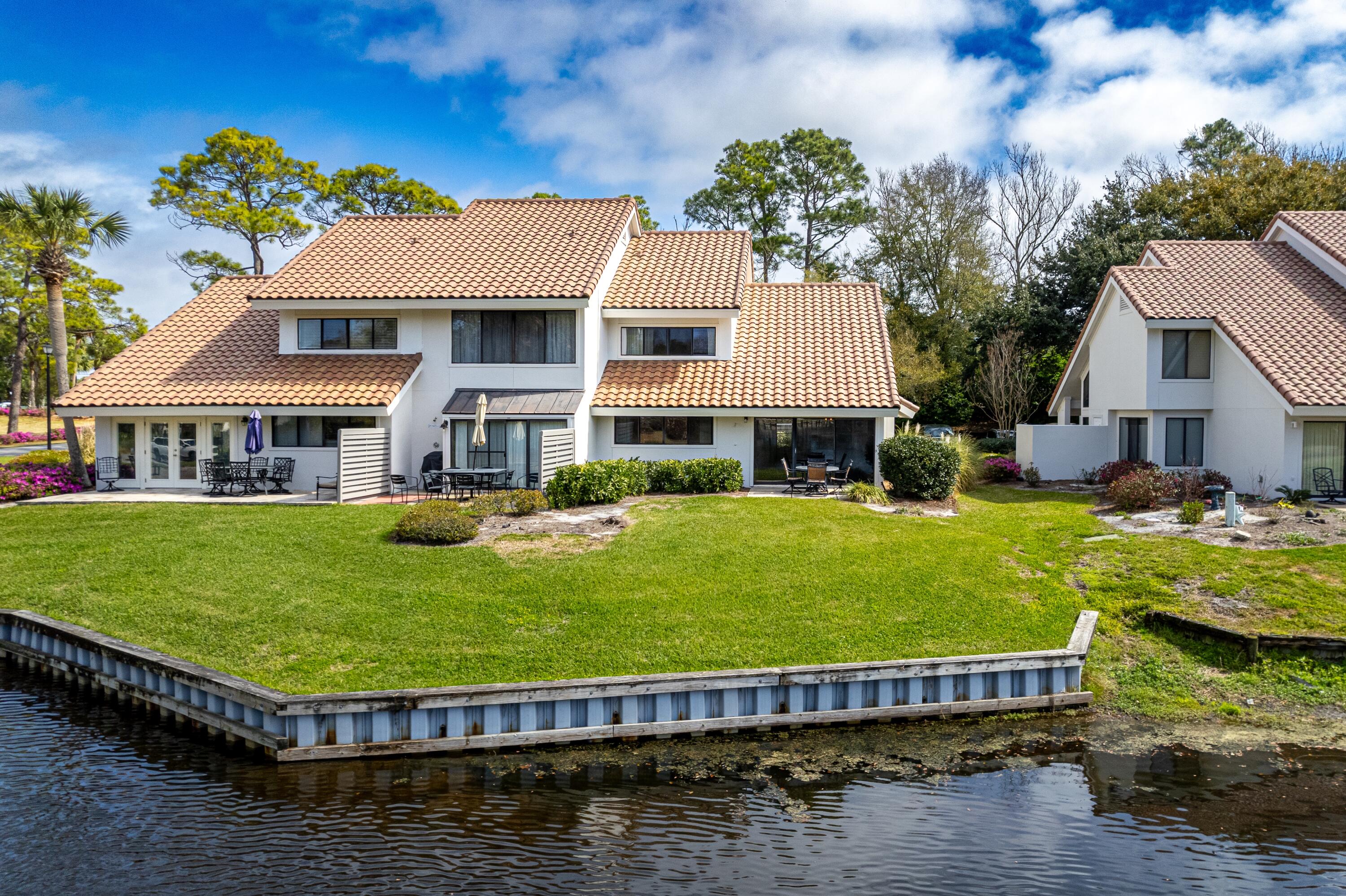 5093 Beachwalk Way