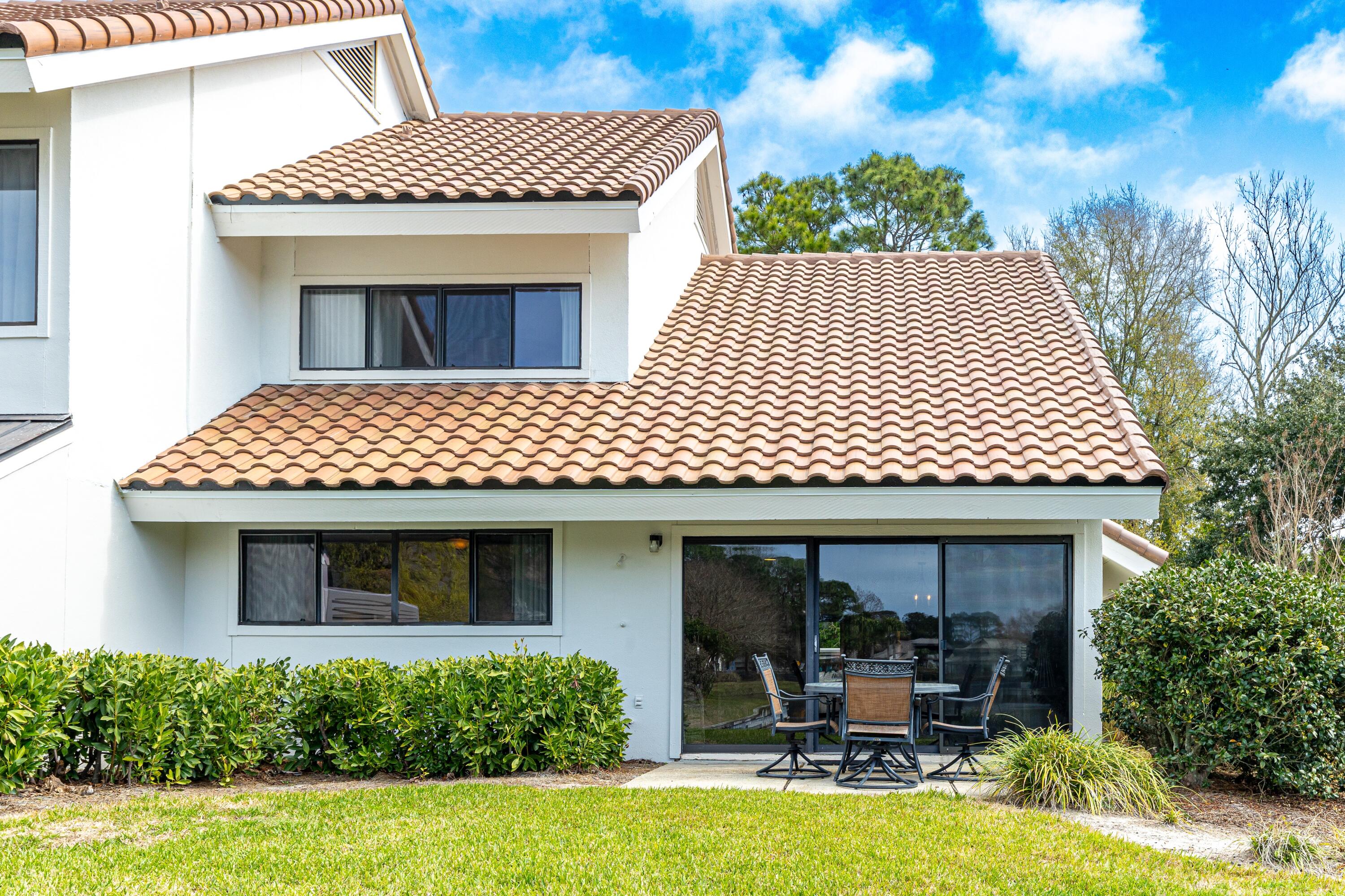 5093 Beachwalk Way