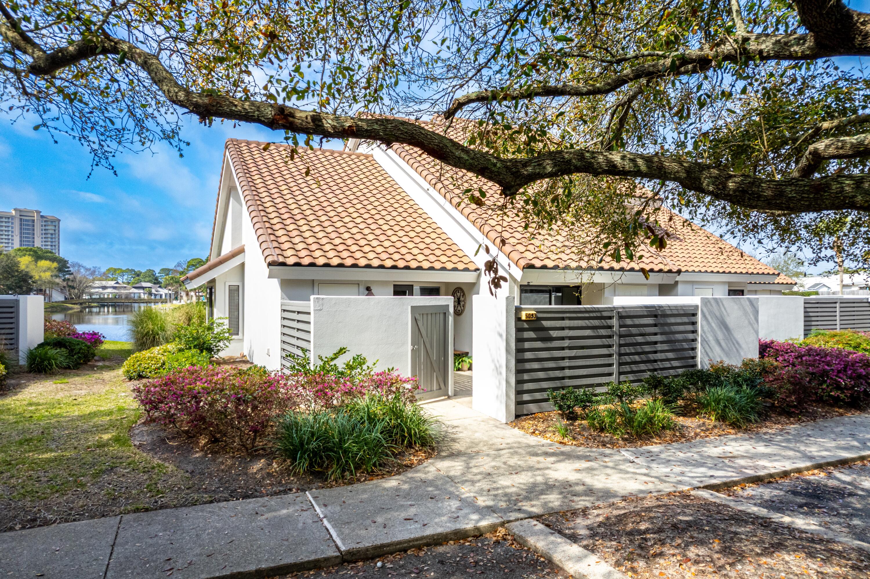 5093 Beachwalk Way