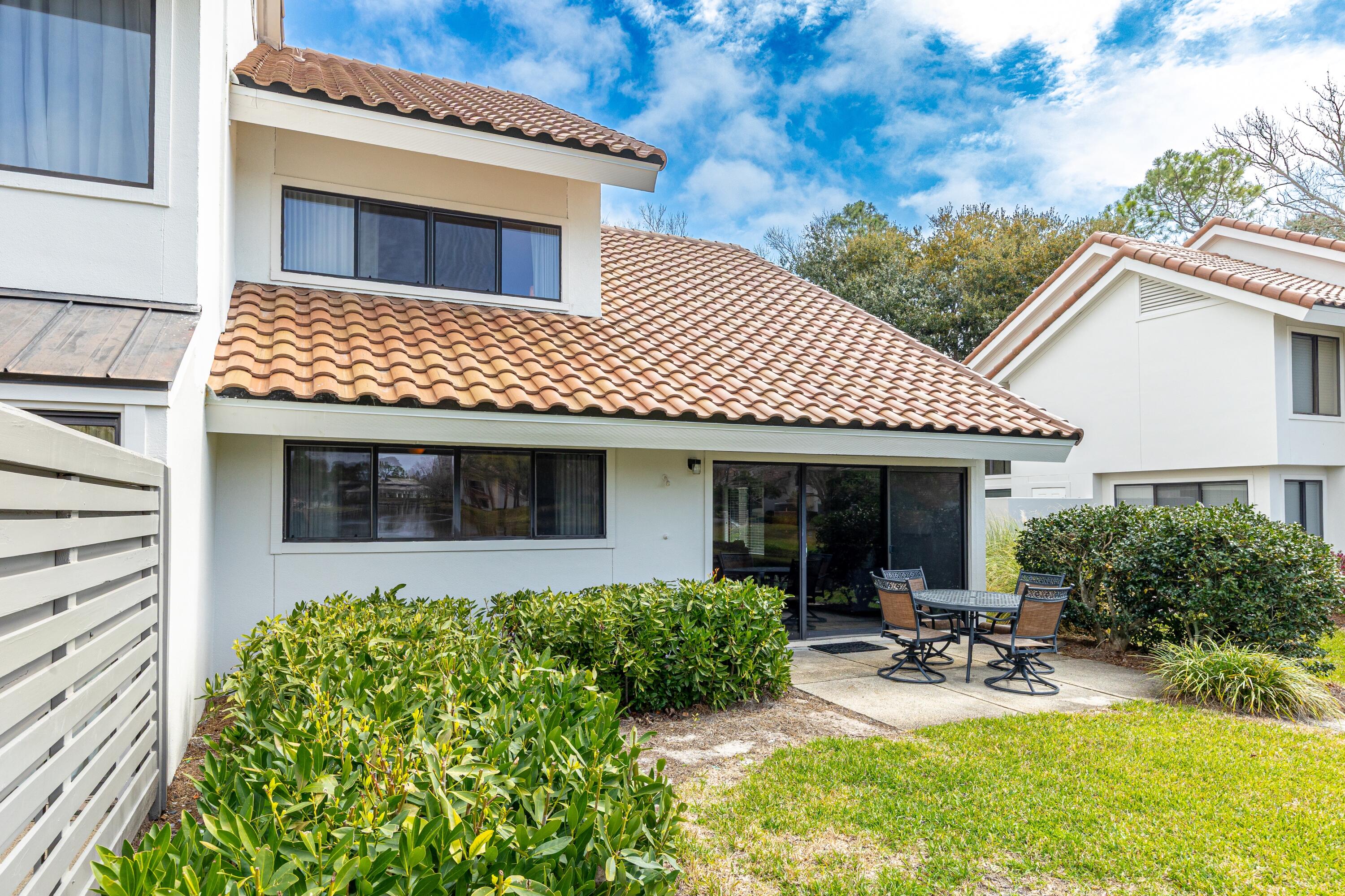 5093 Beachwalk Way