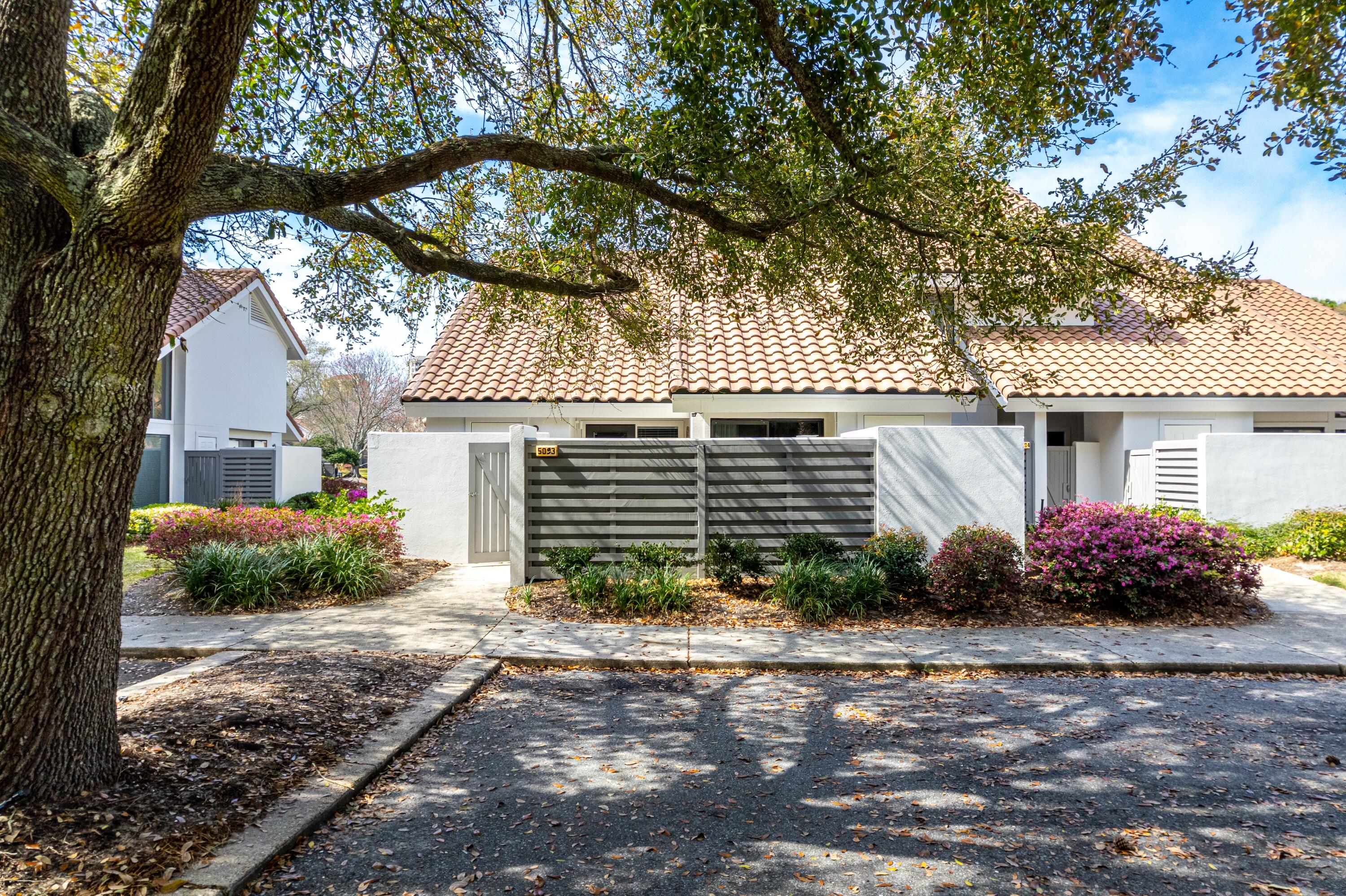 5093 Beachwalk Way
