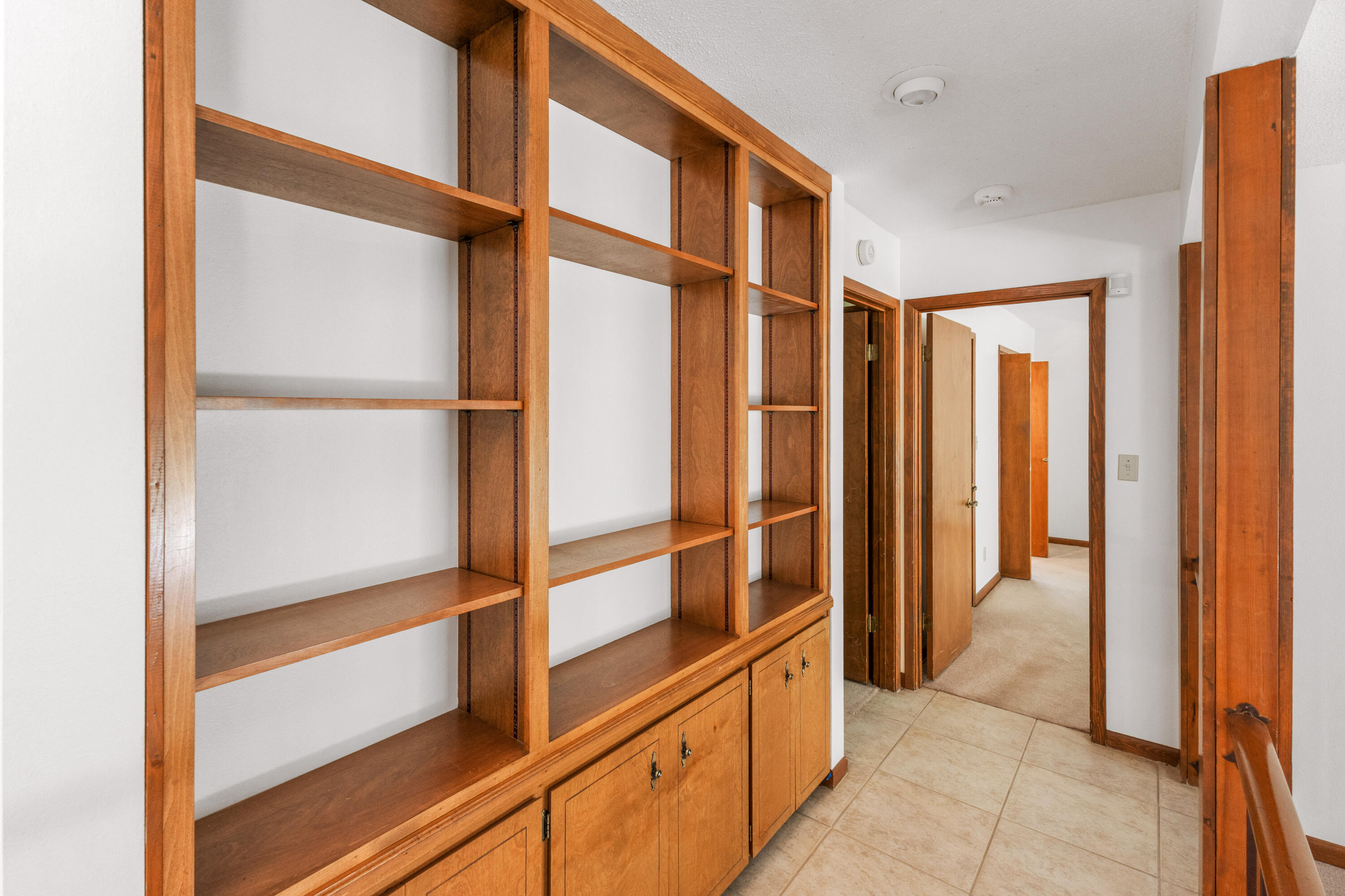 2819 Edgewater Drive