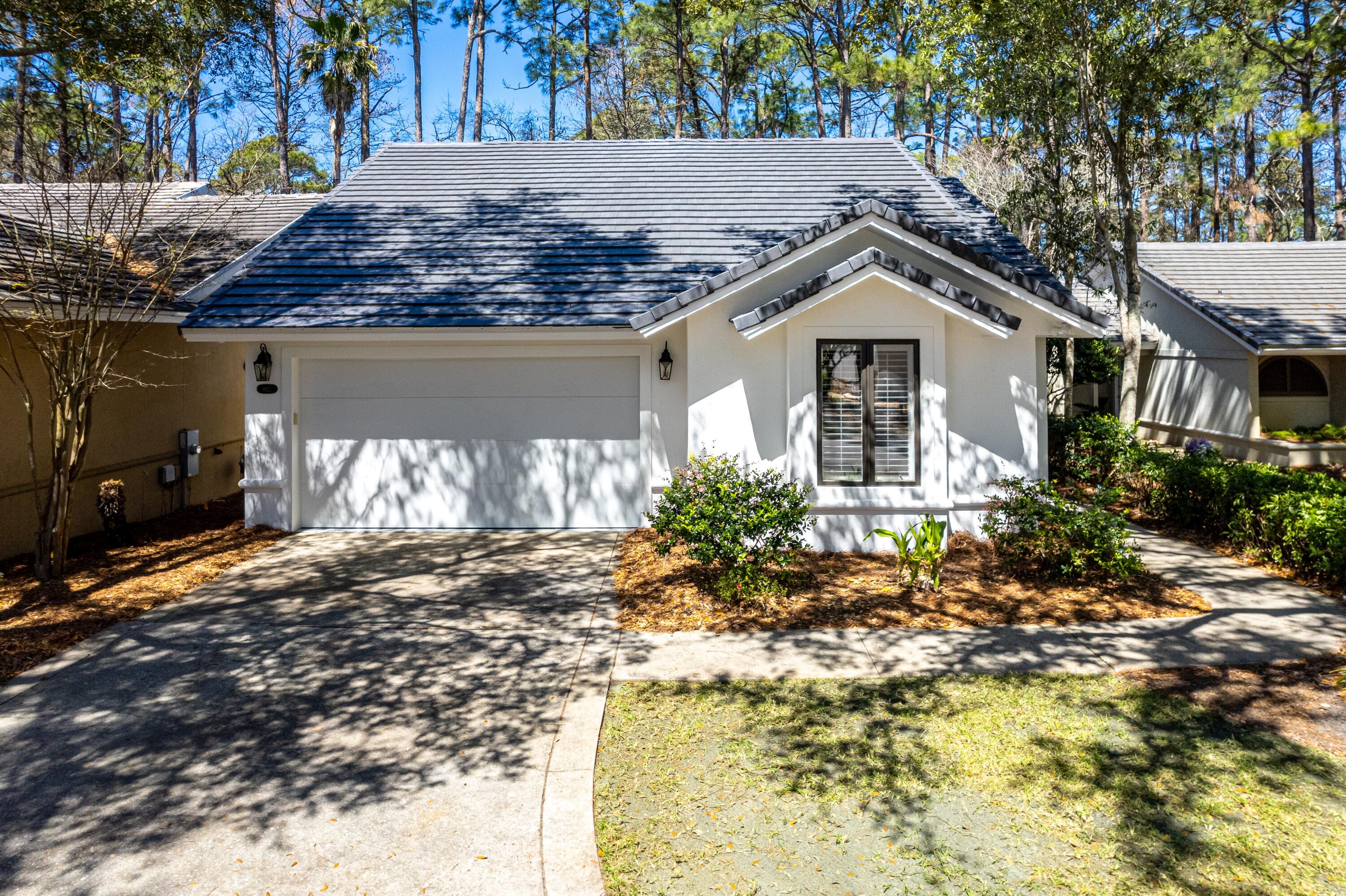 8821 St Andrews Drive