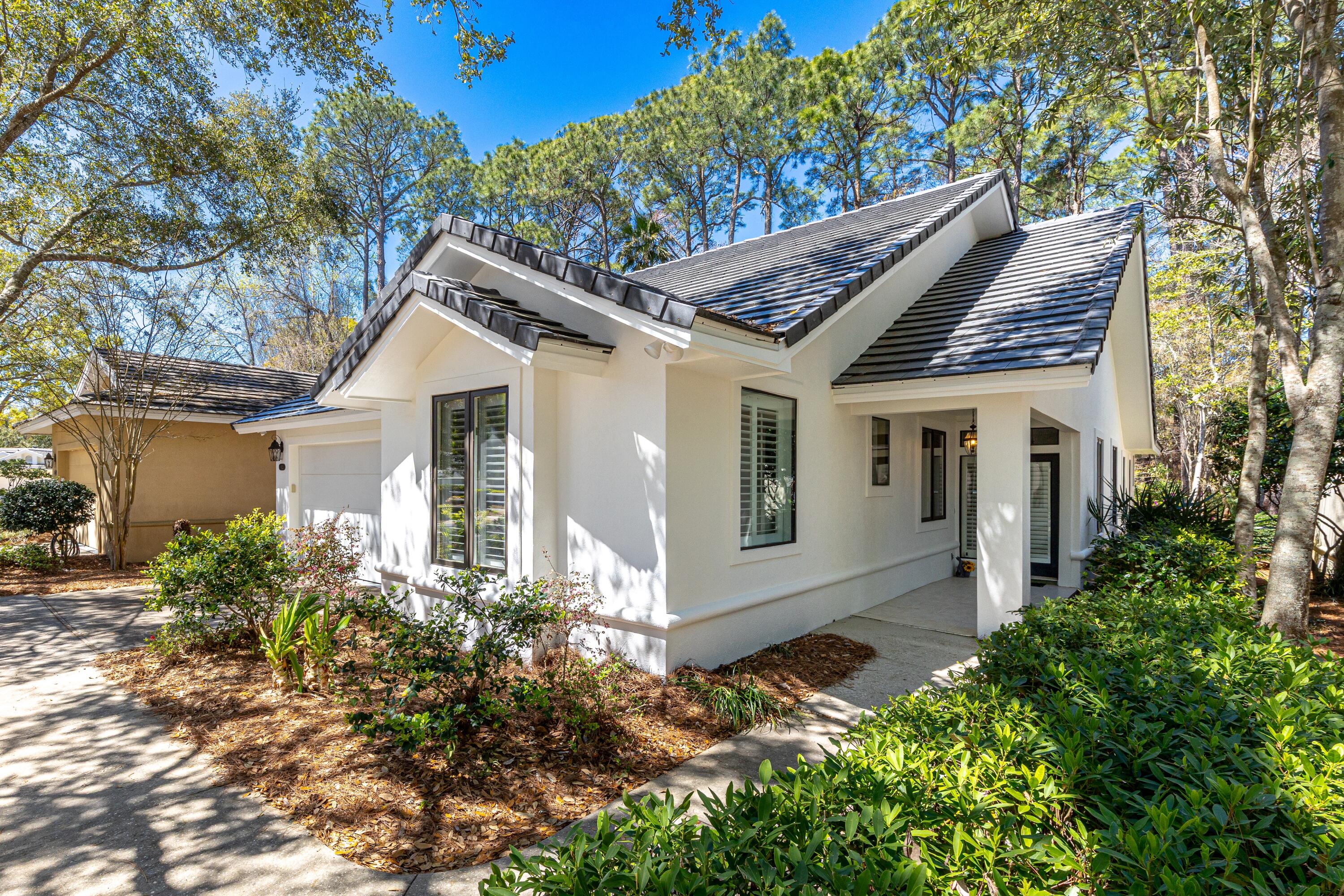 8821 St Andrews Drive