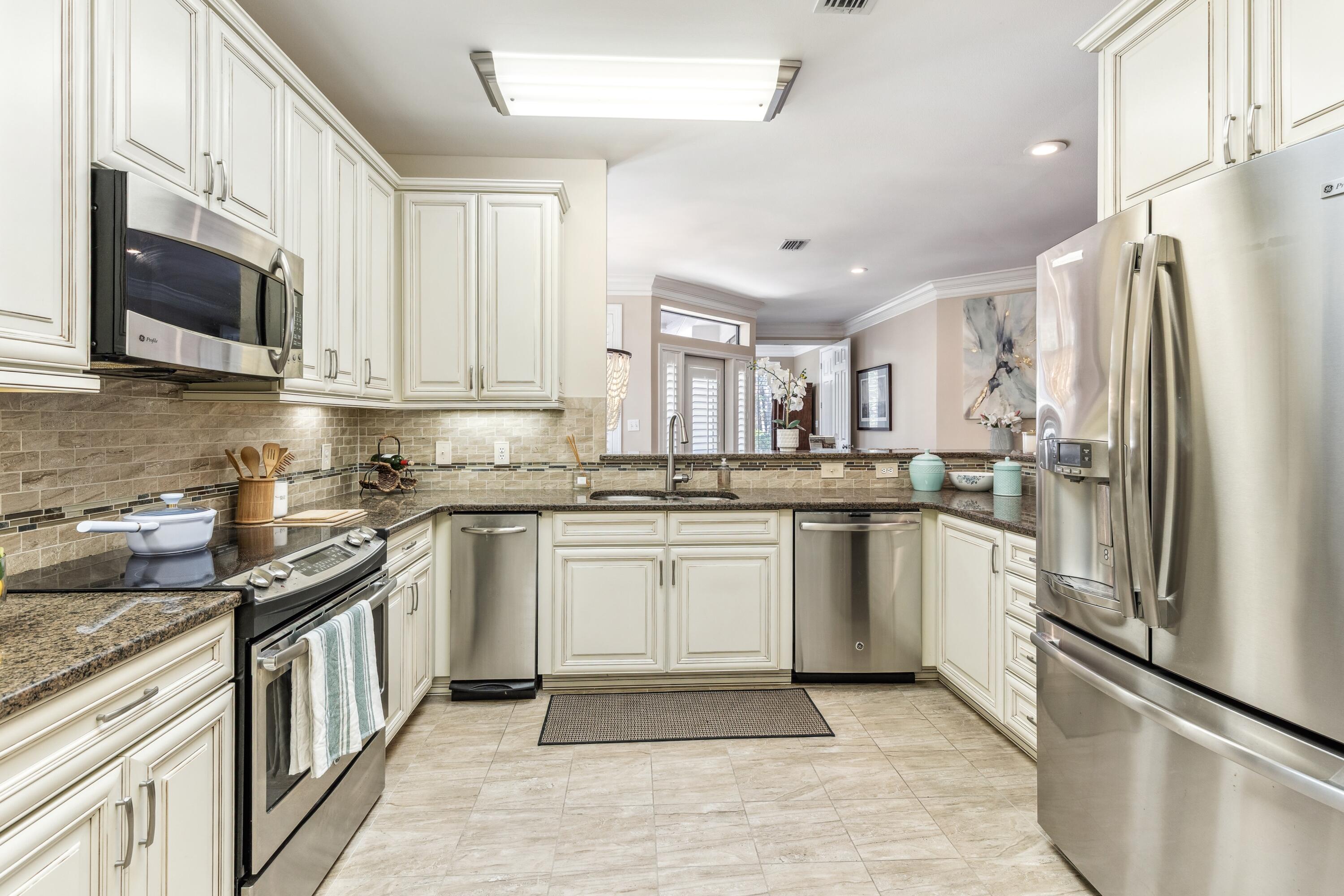 8821 St Andrews Drive