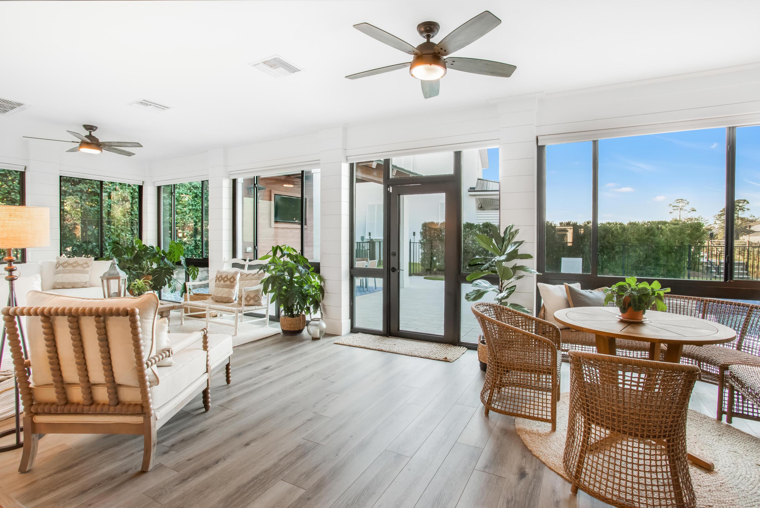 4630 Paradise Isle