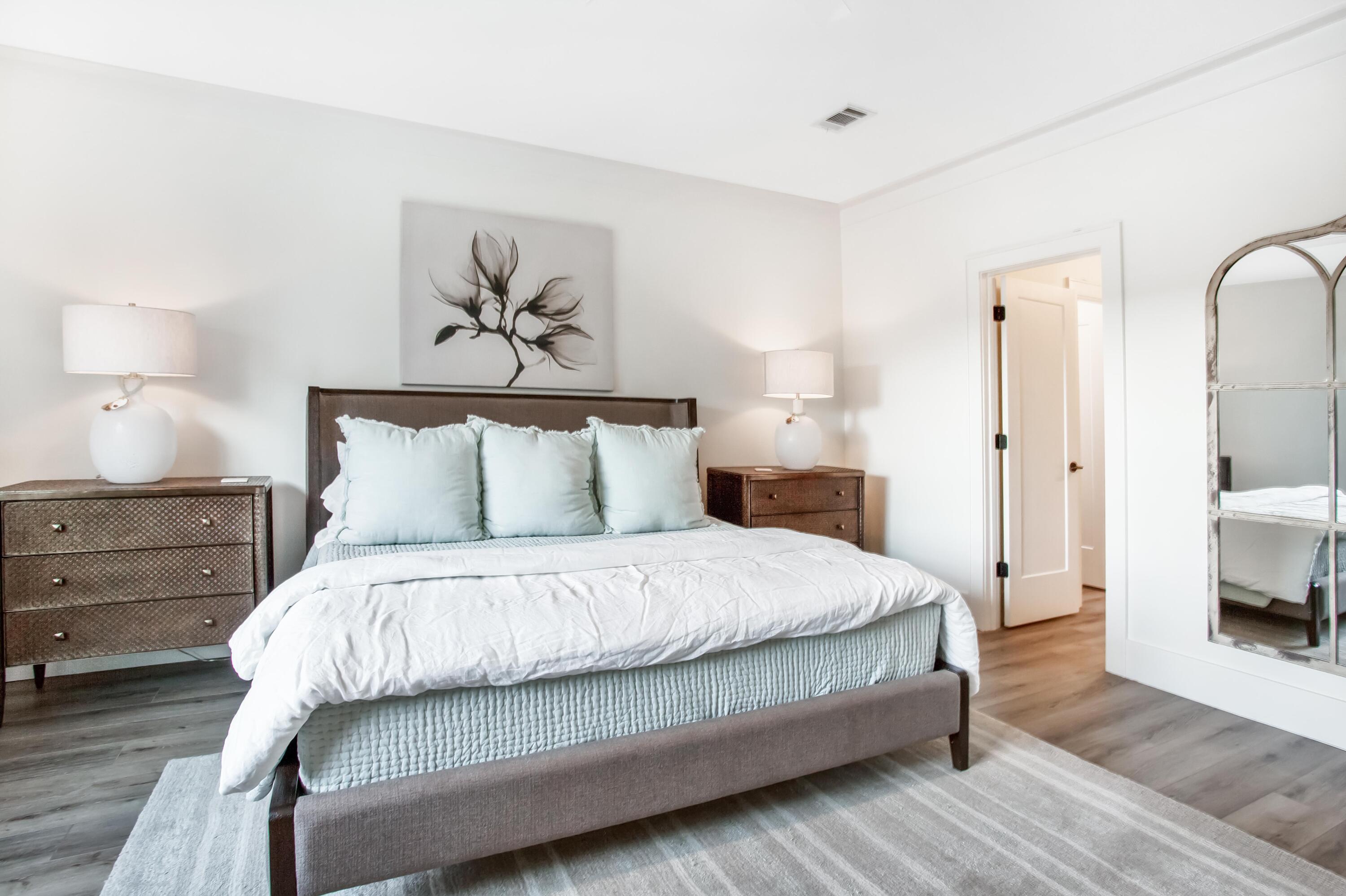 4630 Paradise Isle
