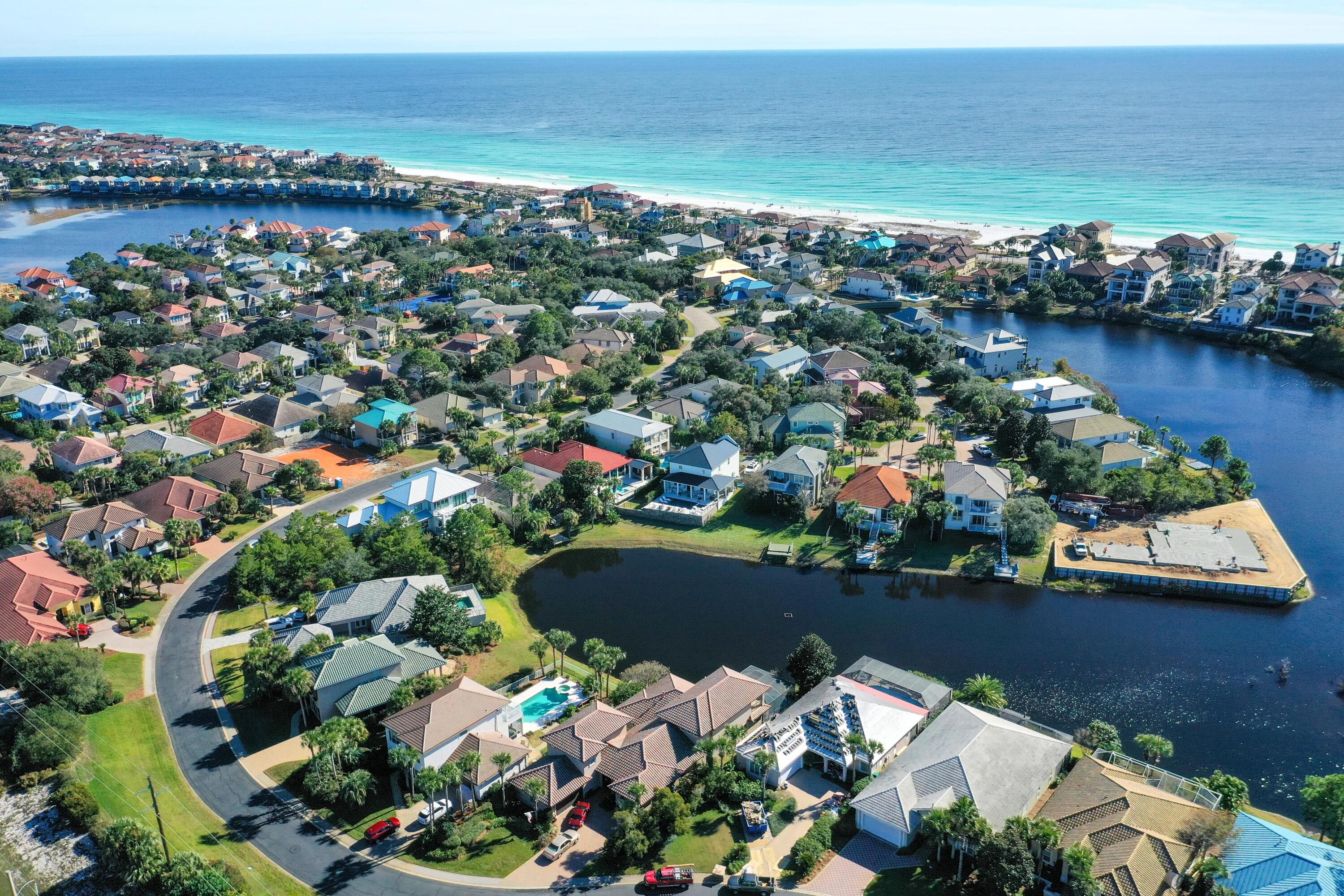 4630 Paradise Isle