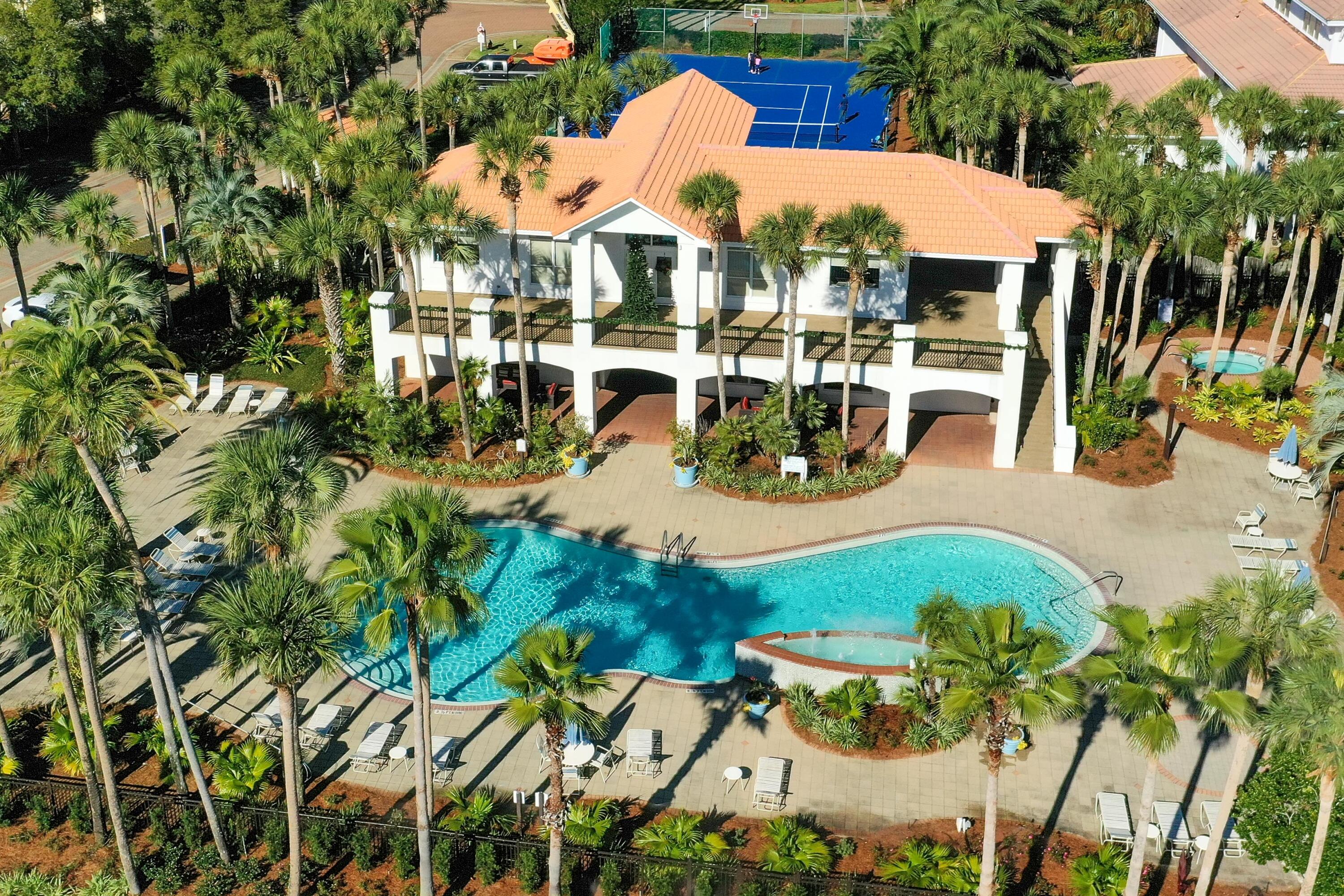 4630 Paradise Isle