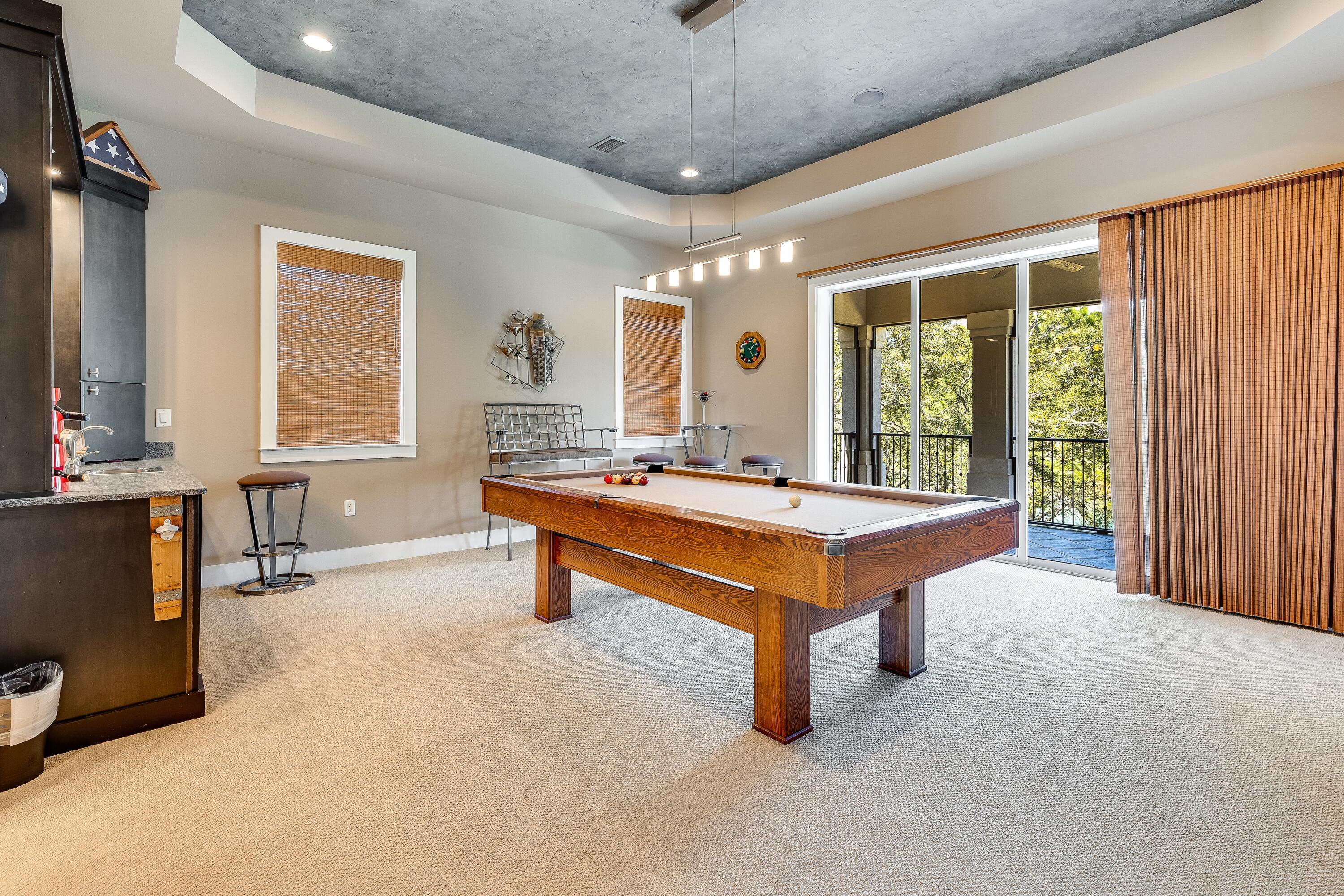 2943 Pine Valley Drive