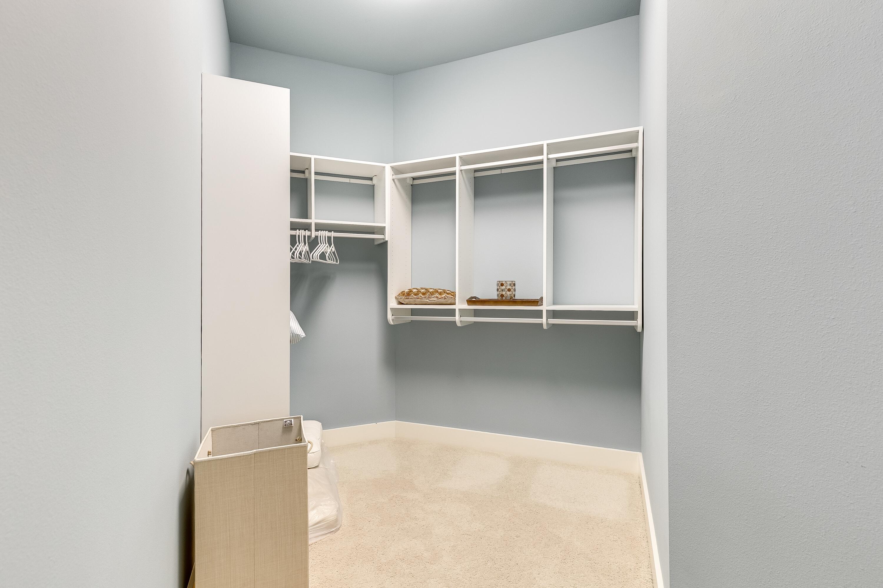 2943 Pine Valley Drive