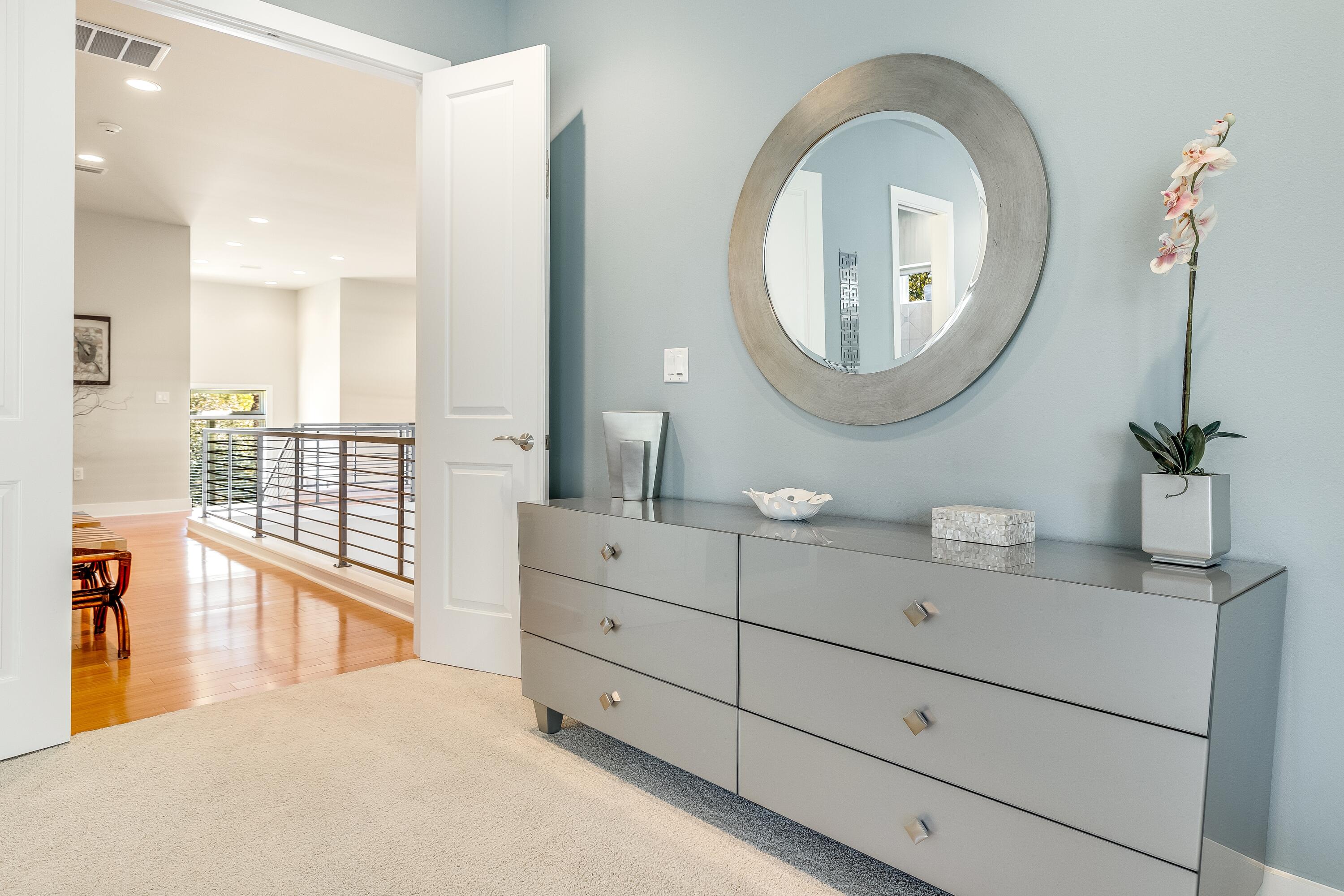 2943 Pine Valley Drive