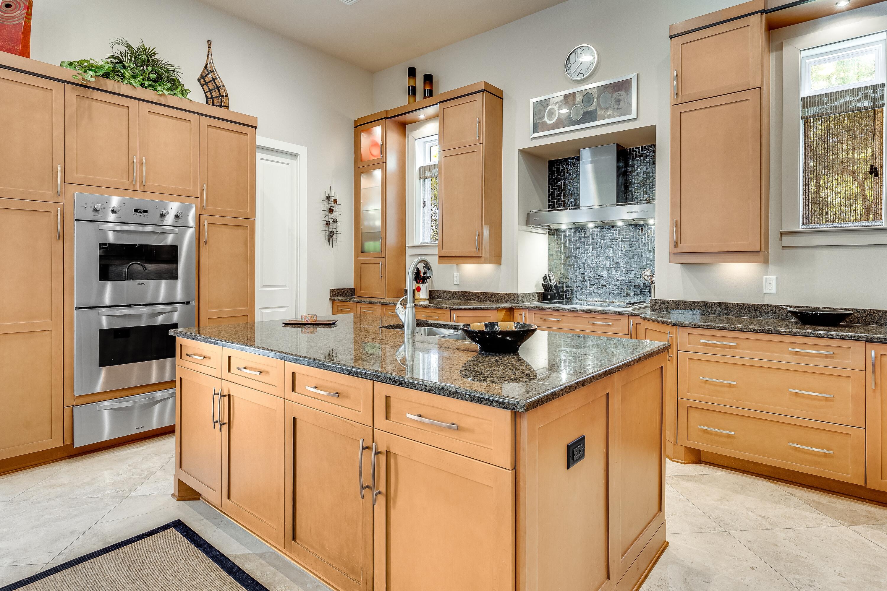 2943 Pine Valley Drive