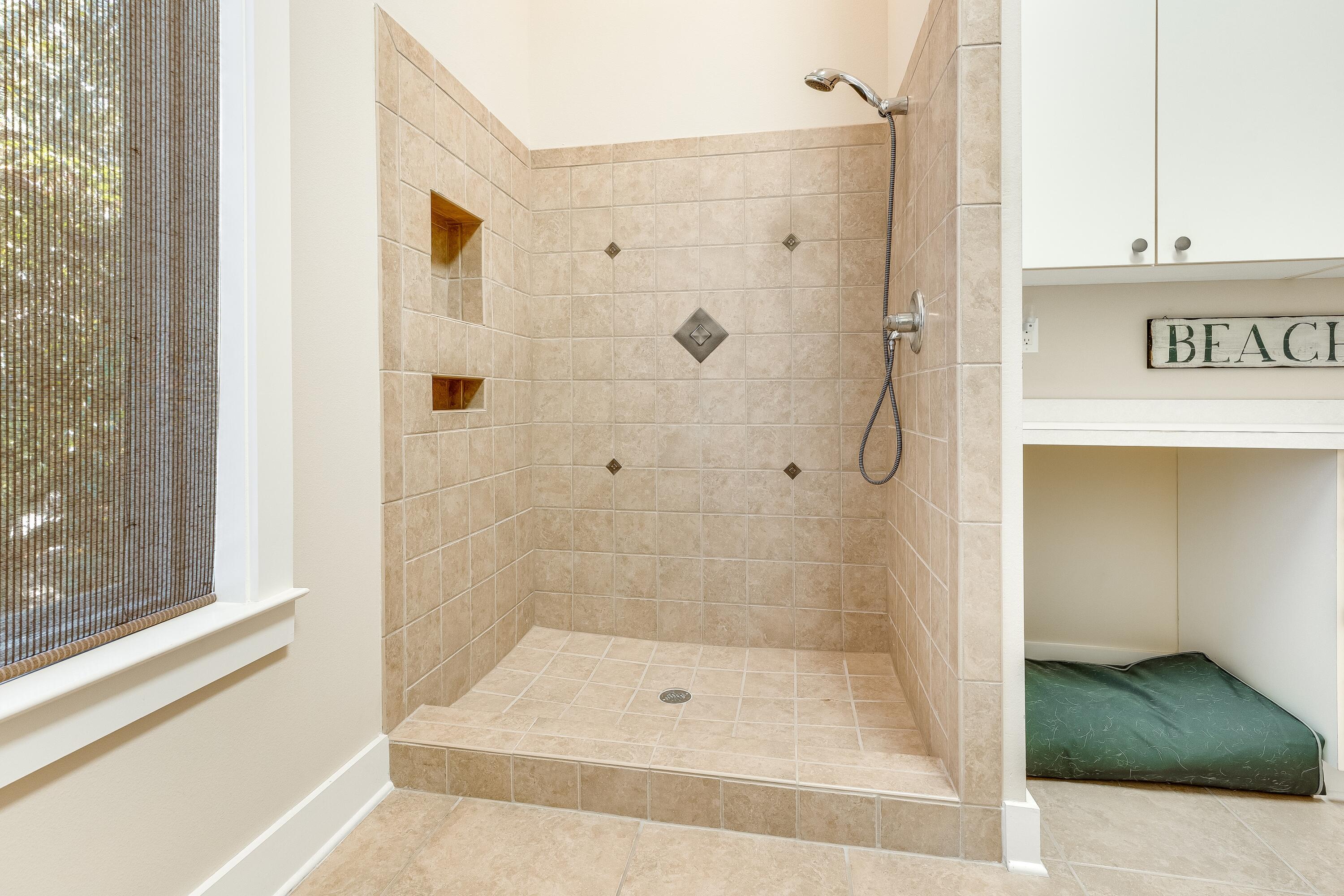 2943 Pine Valley Drive