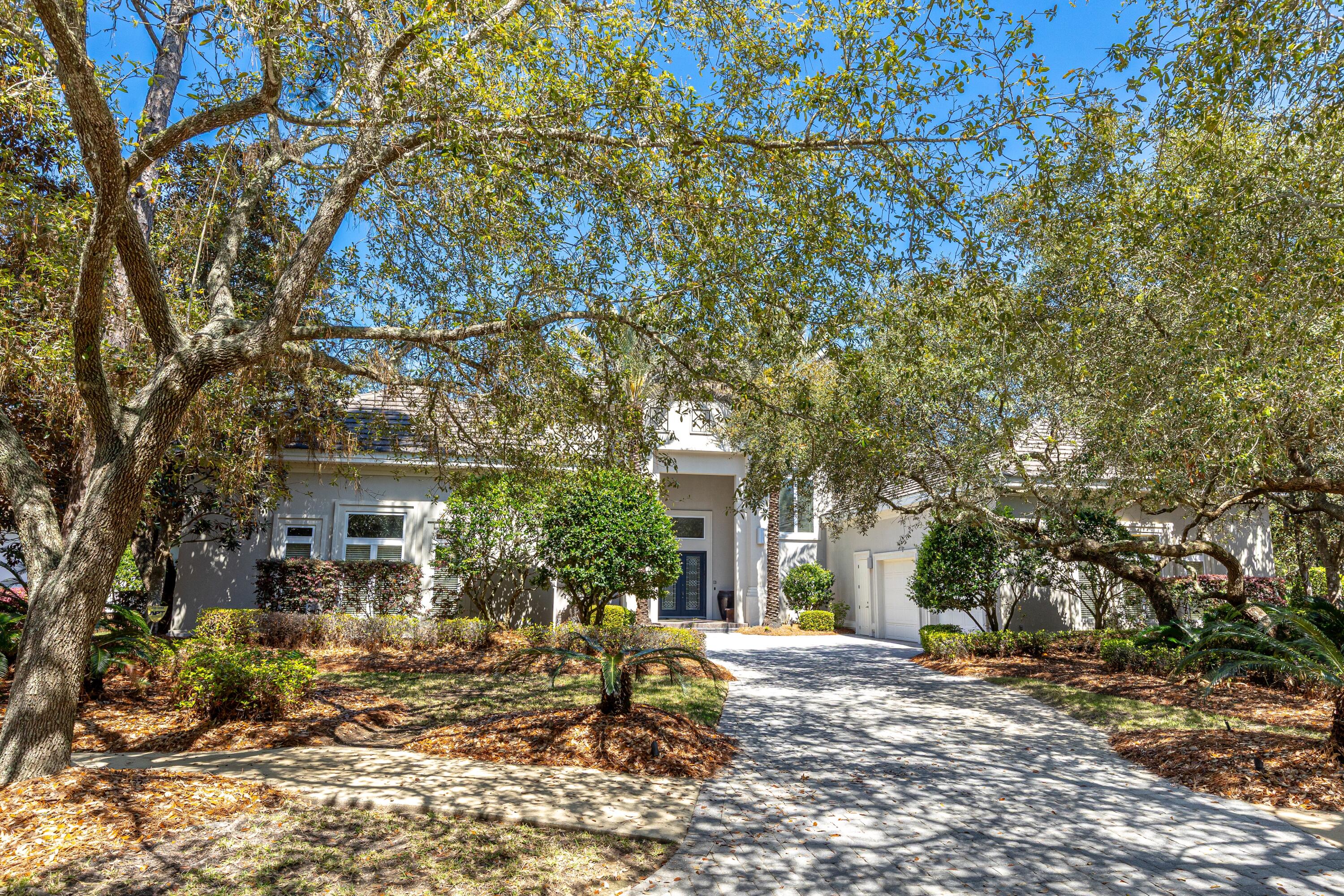 2943 Pine Valley Drive