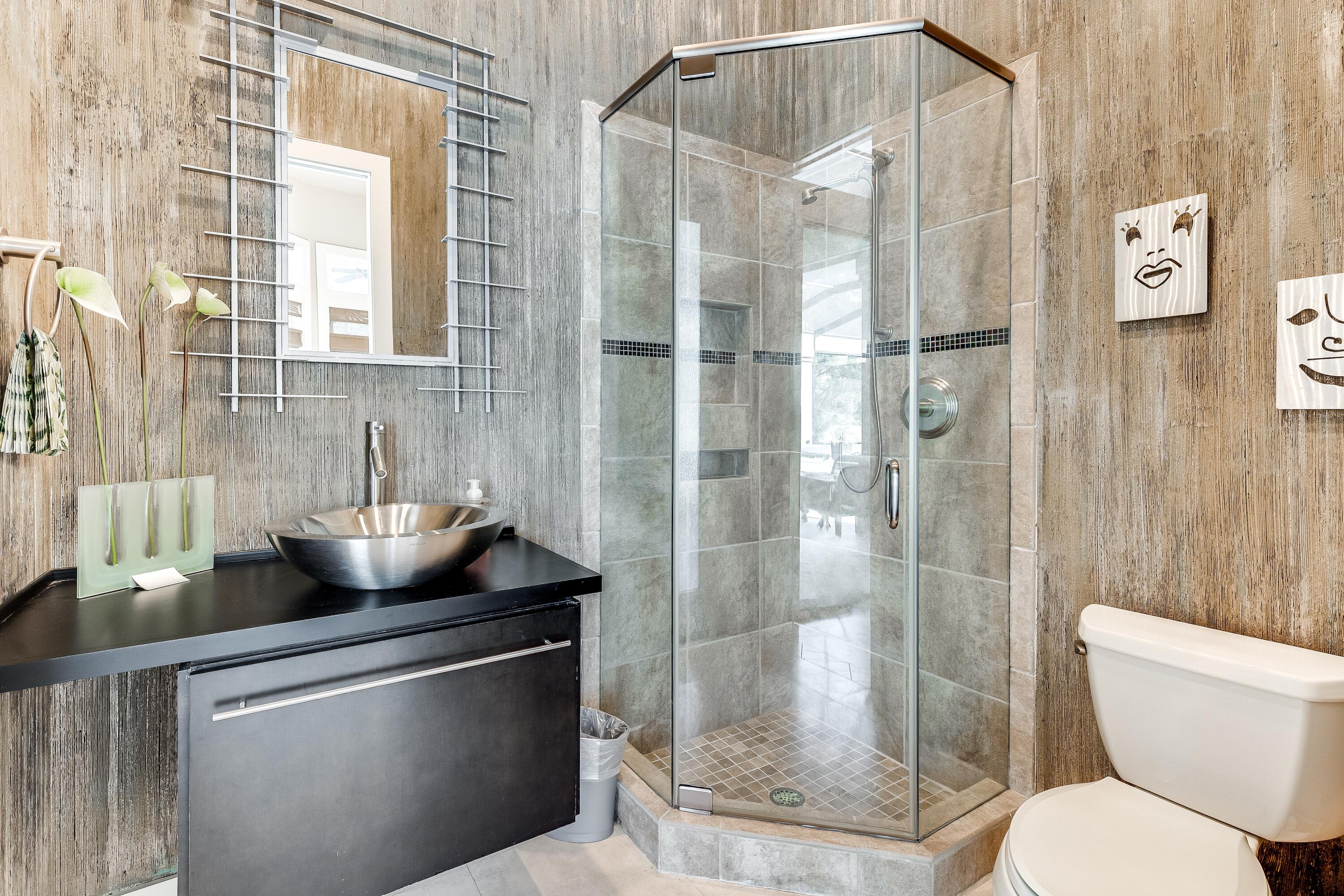 2943 Pine Valley Drive