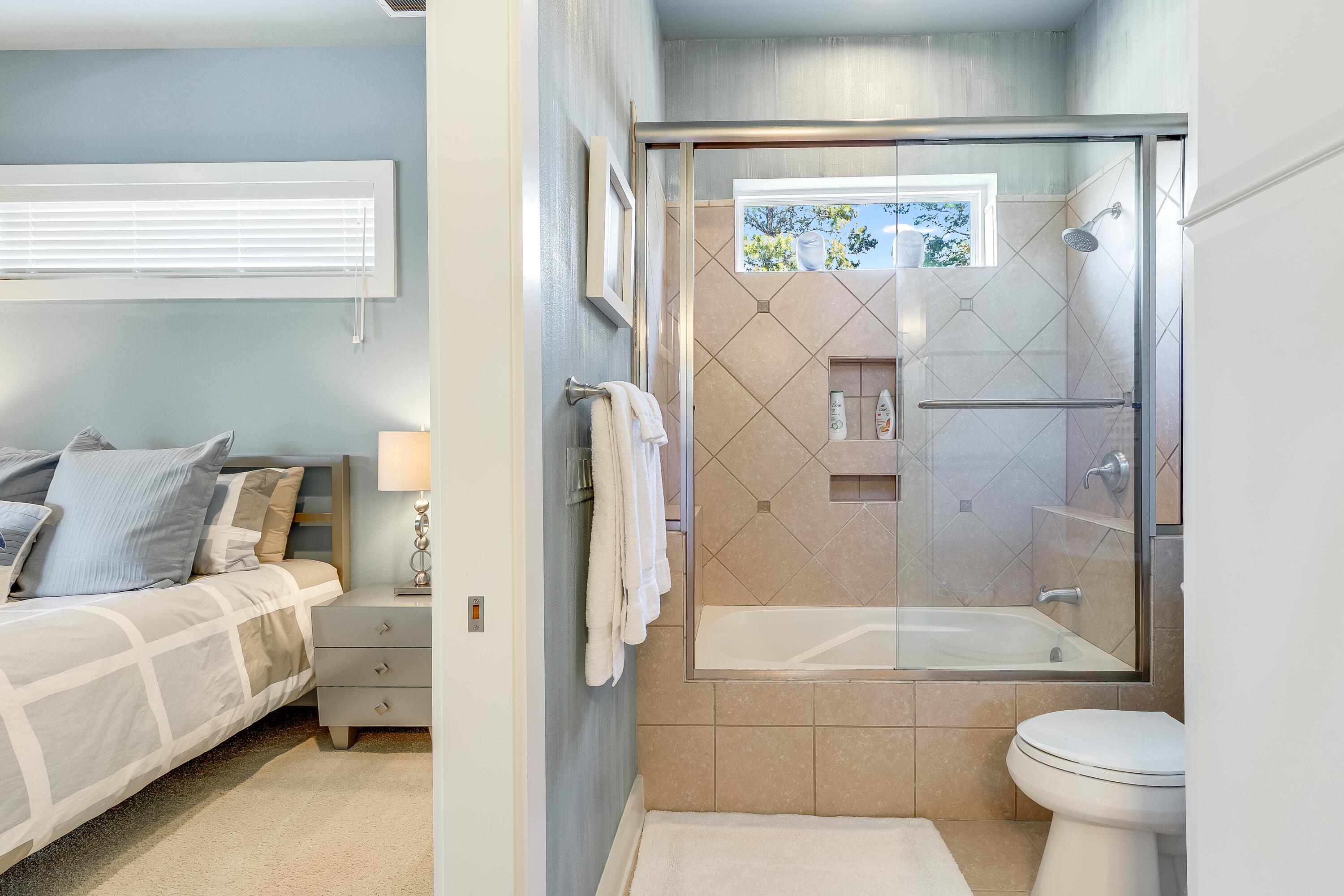 2943 Pine Valley Drive