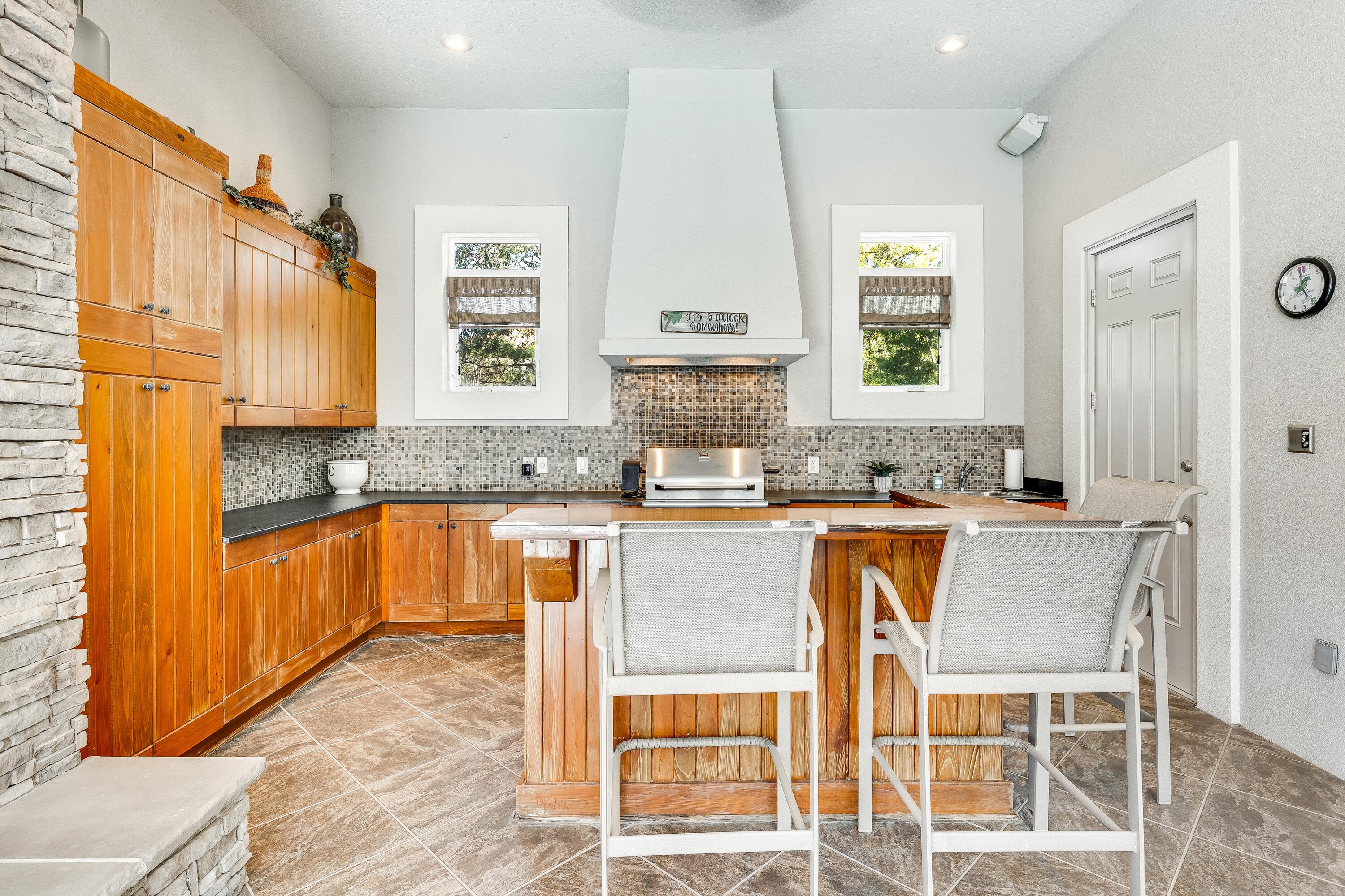 2943 Pine Valley Drive