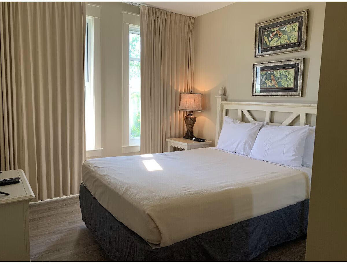 9100 Baytowne Wharf Boulevard, 452
