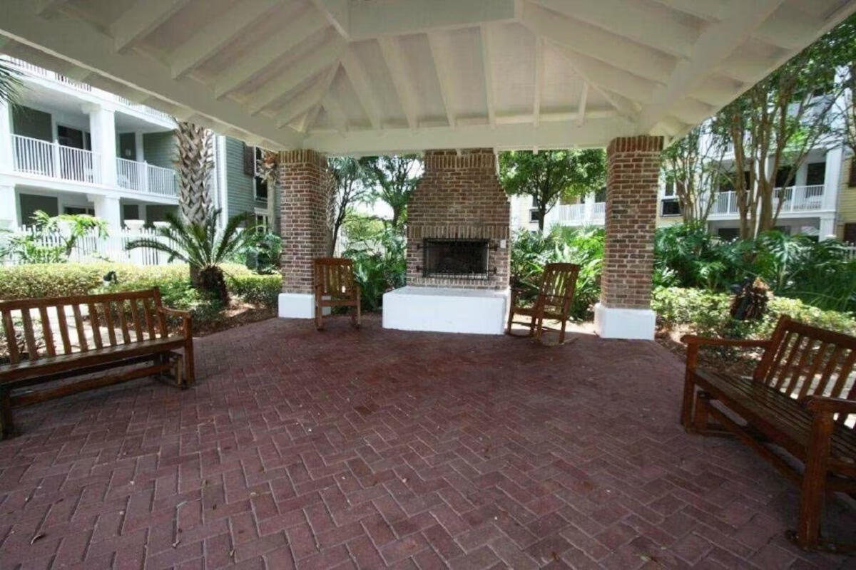 9100 Baytowne Wharf Boulevard, 452