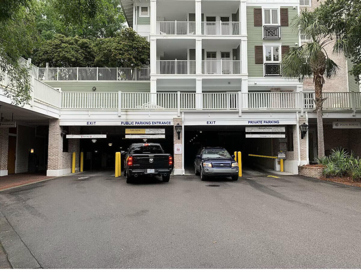 9100 Baytowne Wharf Boulevard, 452