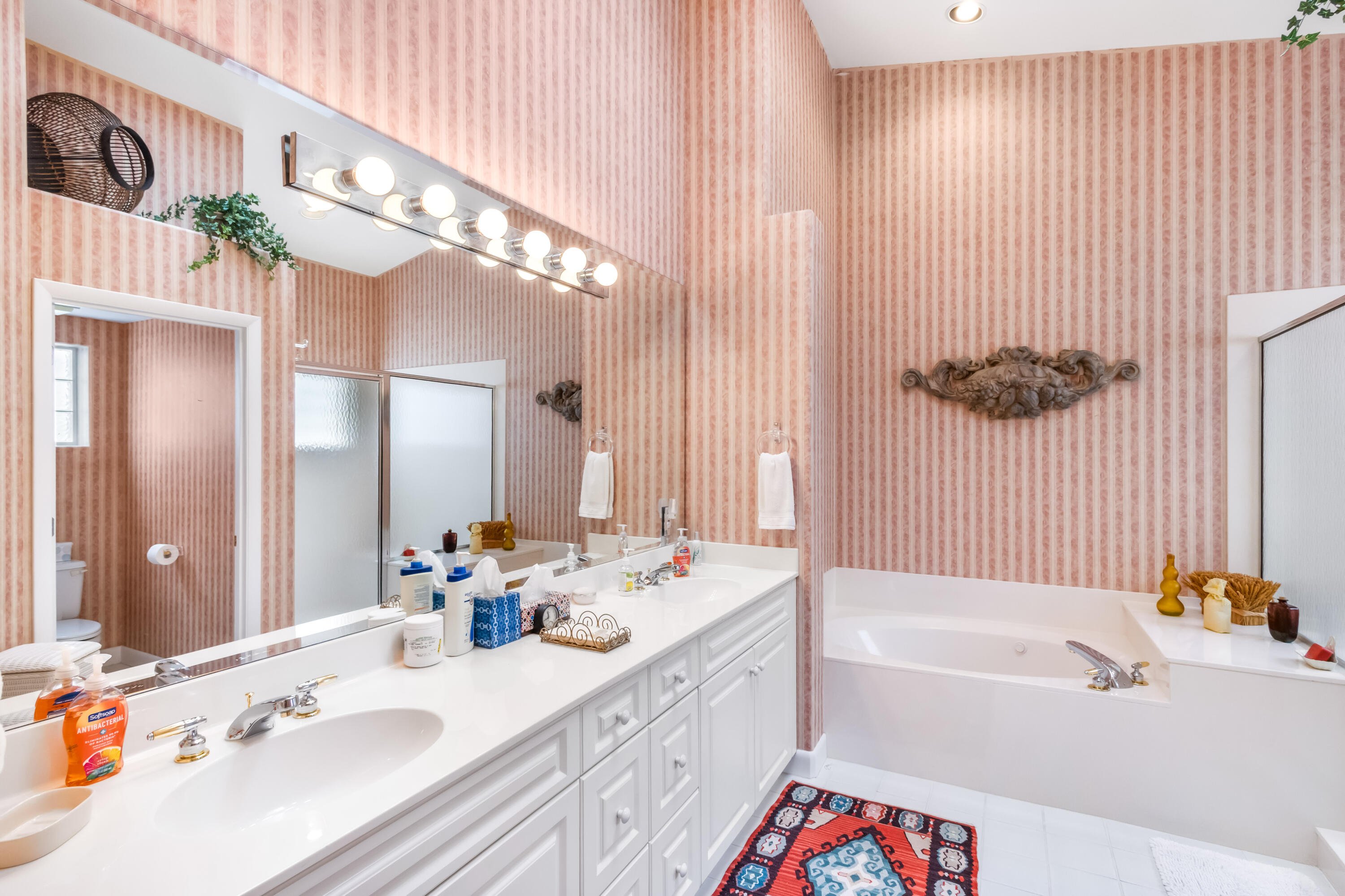 8024 Legend Creek Drive