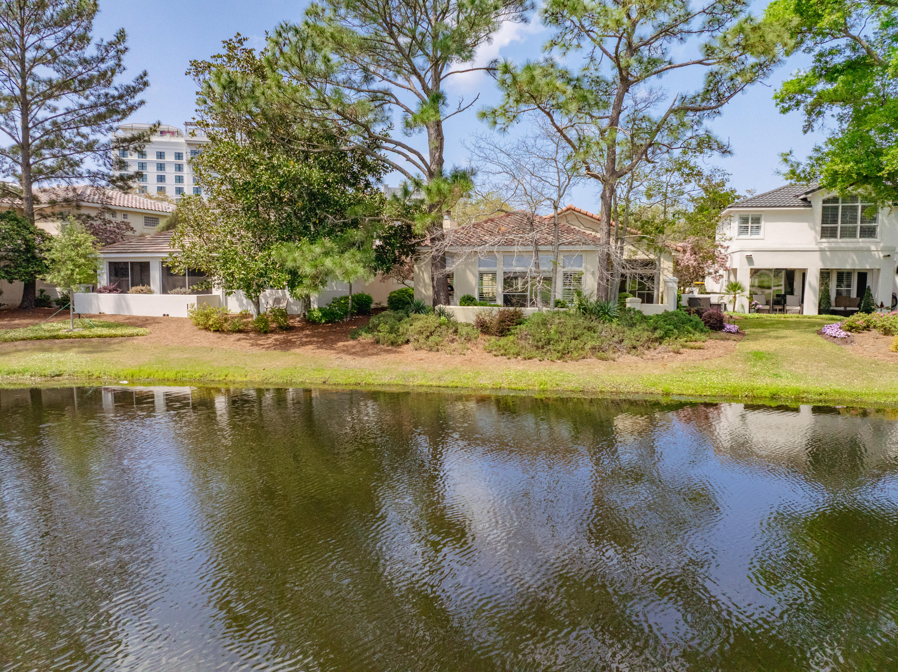 8024 Legend Creek Drive