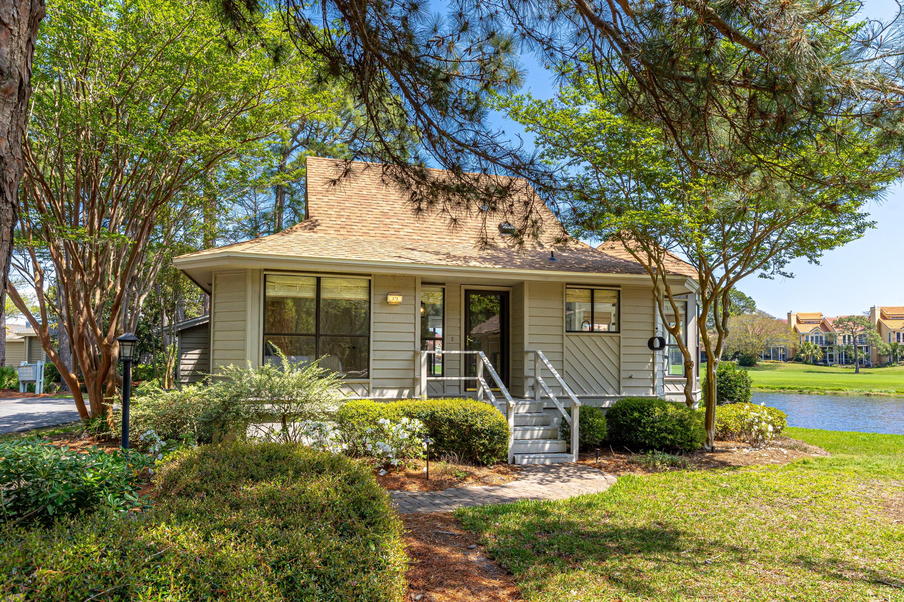 171 & 168C Cove Drive