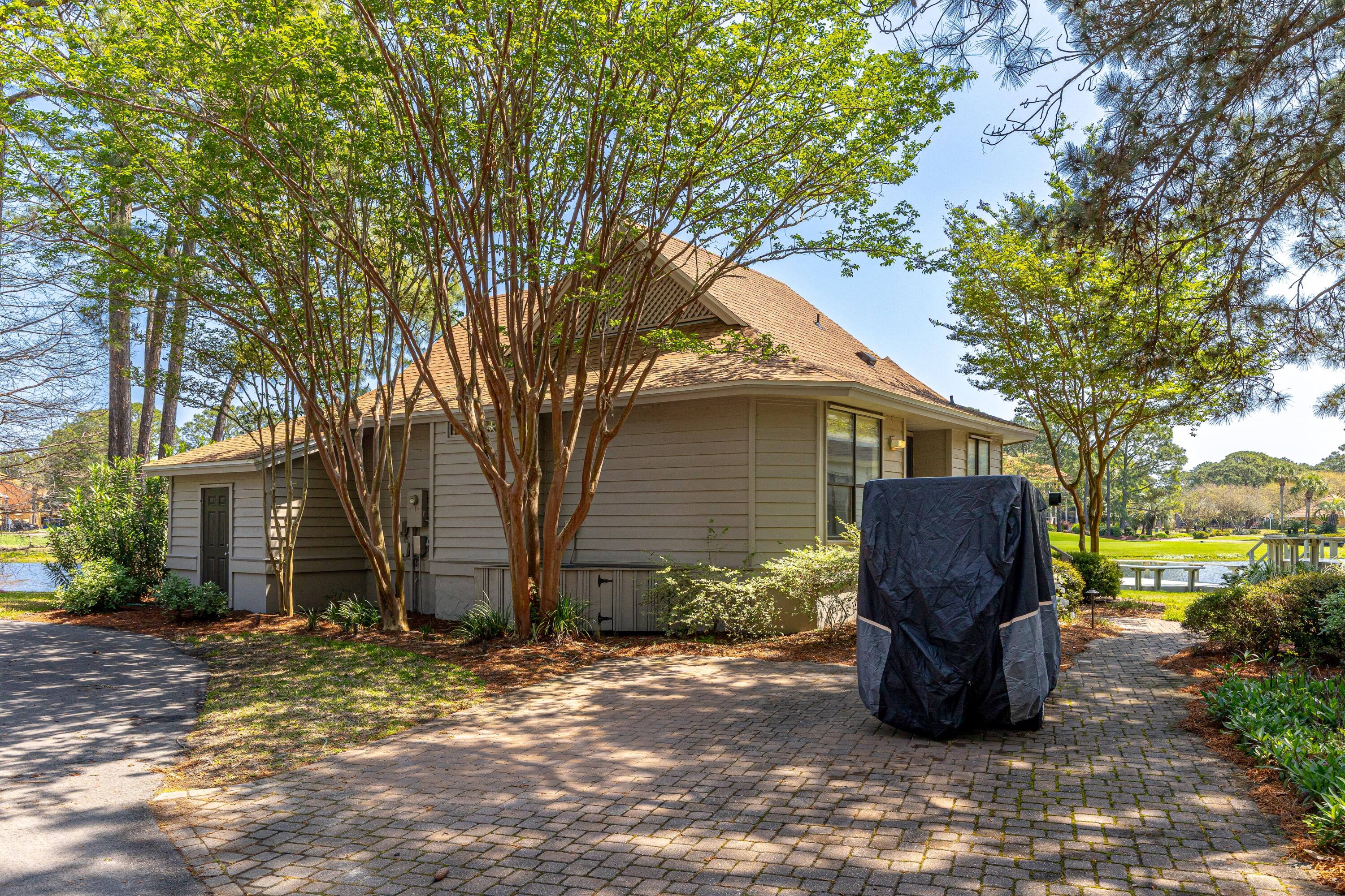 171 & 168C Cove Drive