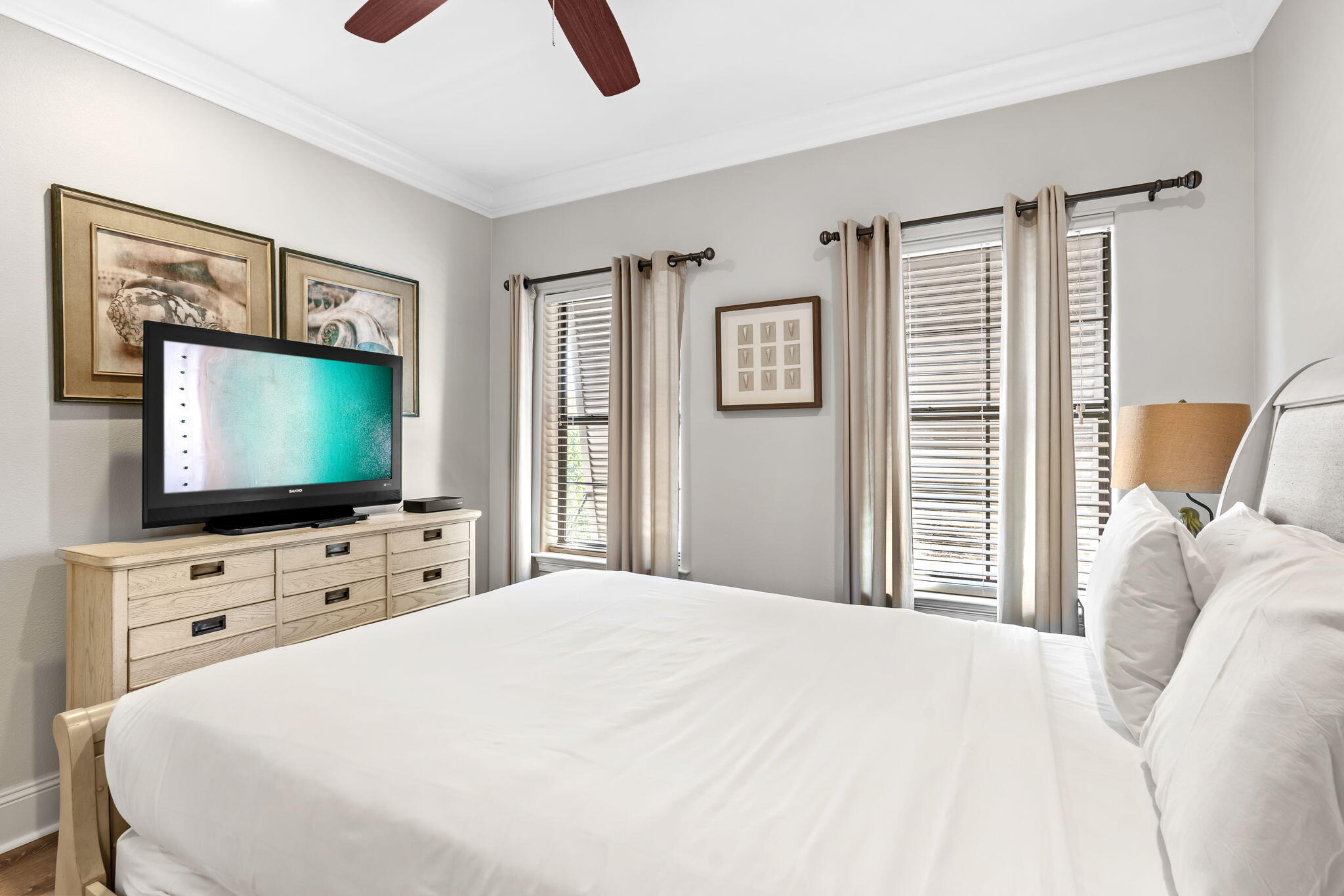 1904 E Baytowne Loop