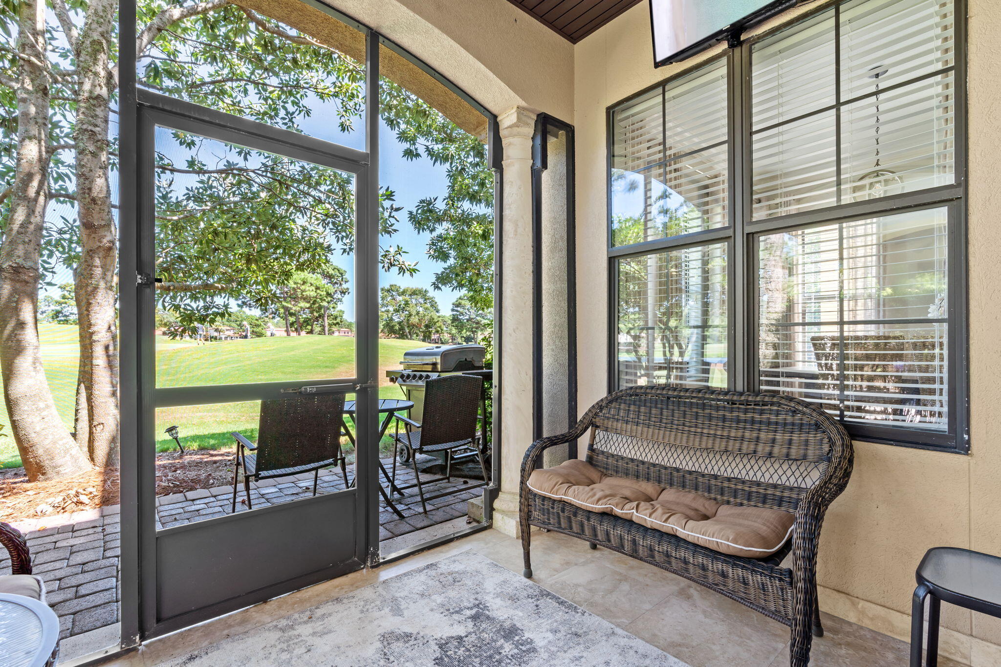 1904 E Baytowne Loop