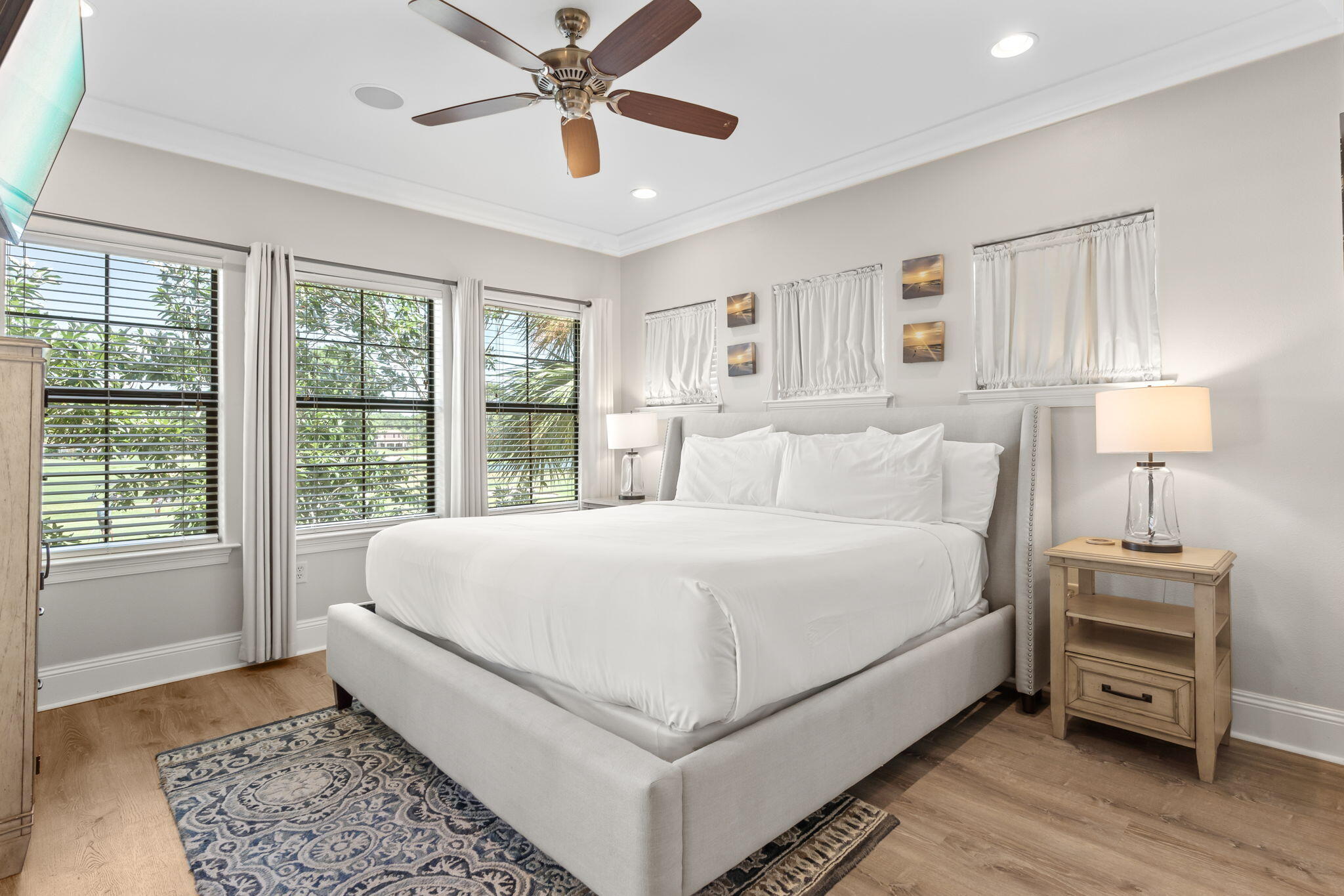 1904 E Baytowne Loop