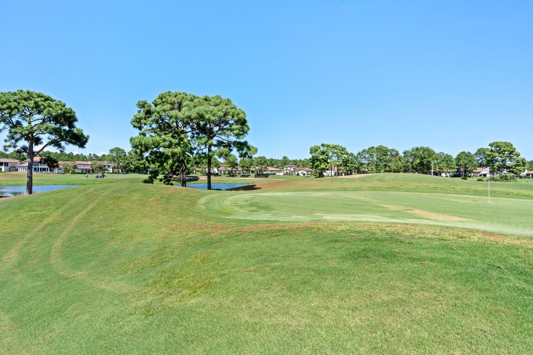 1904 E Baytowne Loop