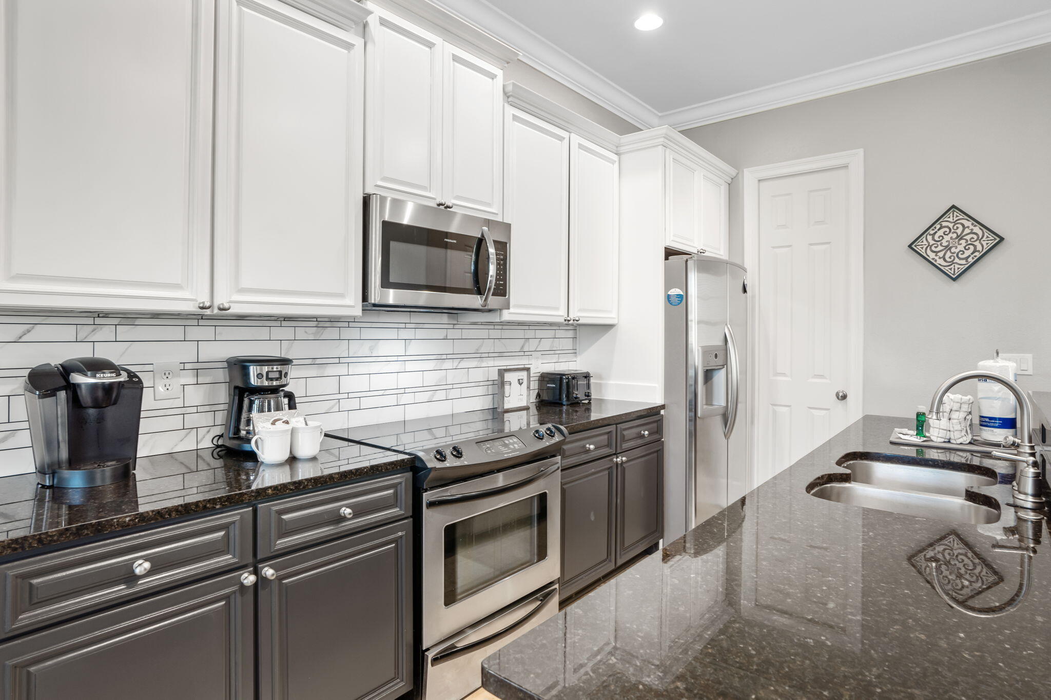 1904 E Baytowne Loop