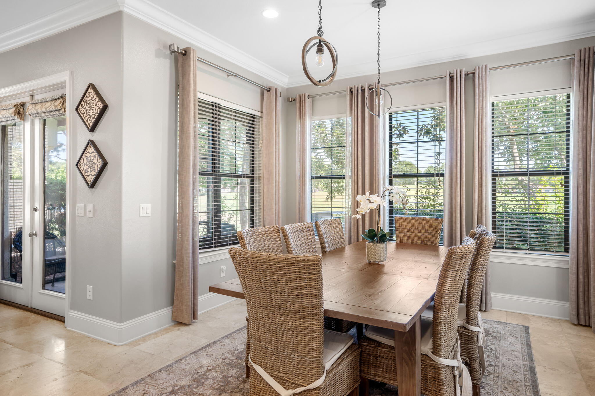1904 E Baytowne Loop