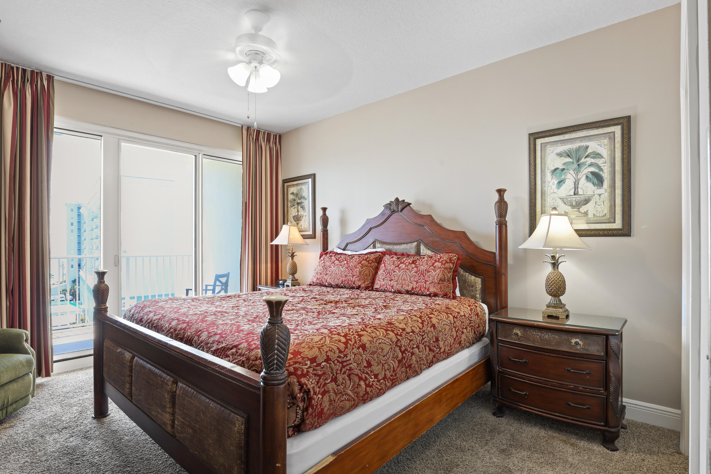 112 Seascape Boulevard, 708