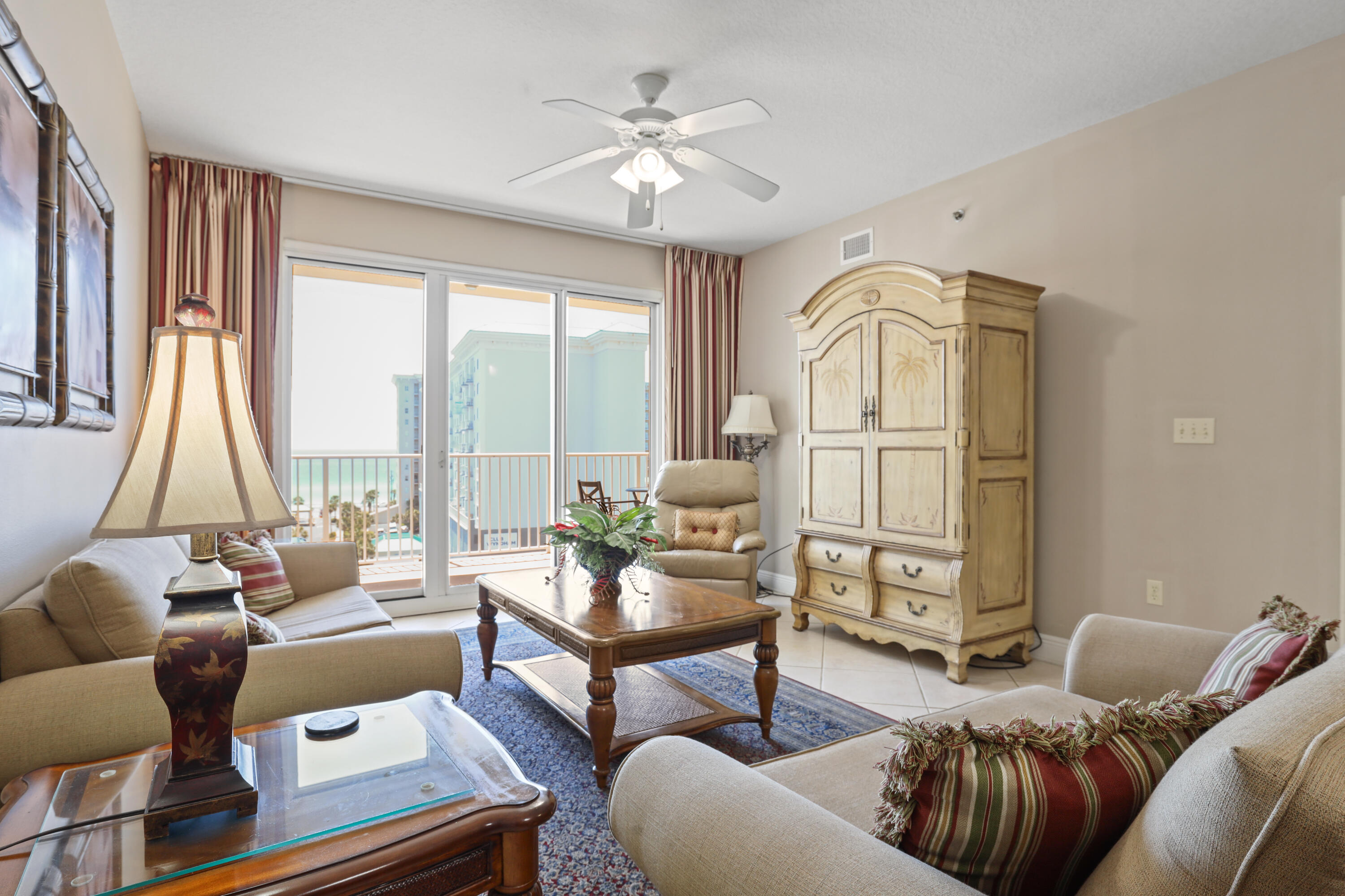 112 Seascape Boulevard, 708