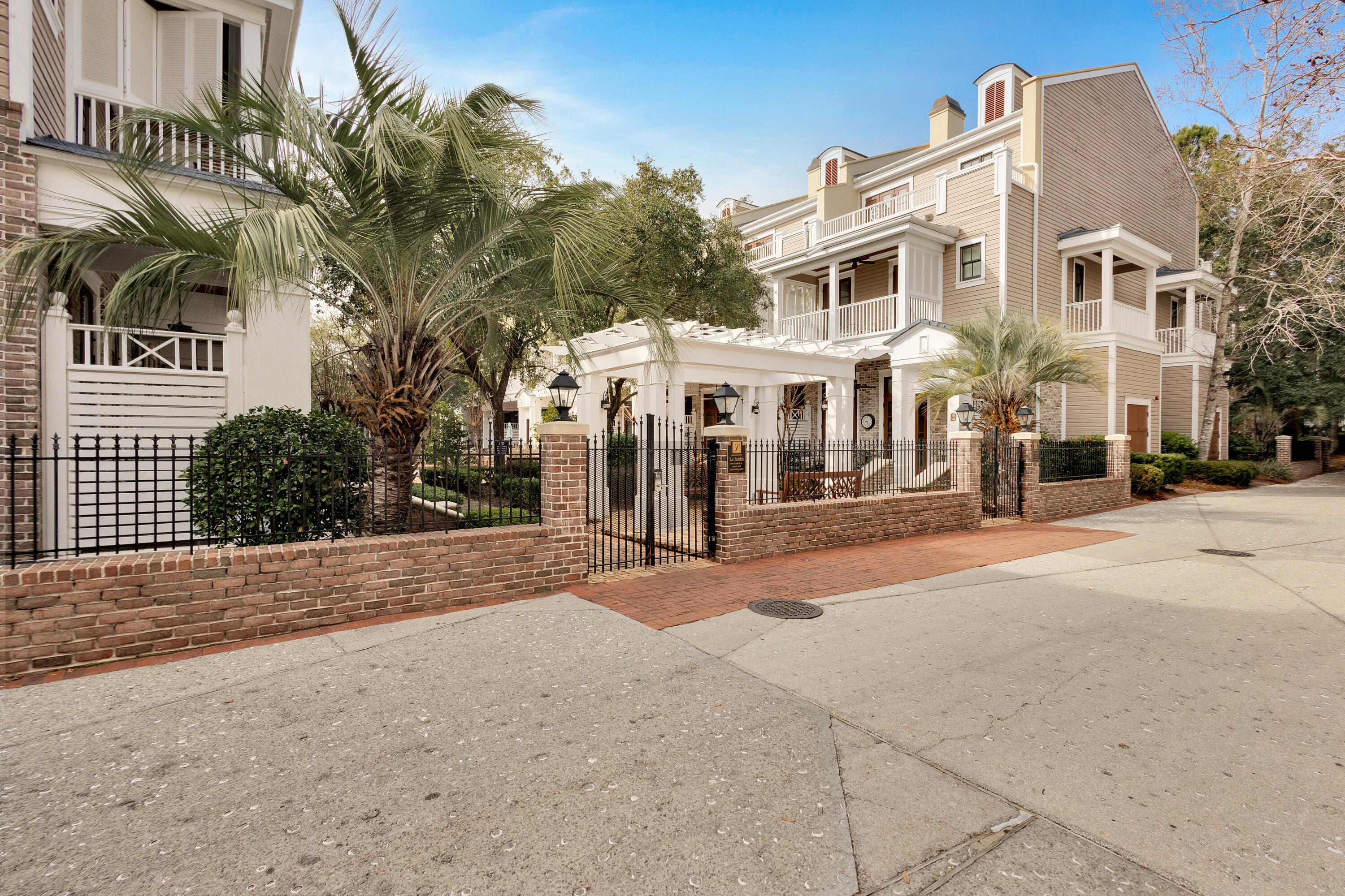 9201 Market Street Inn, 158