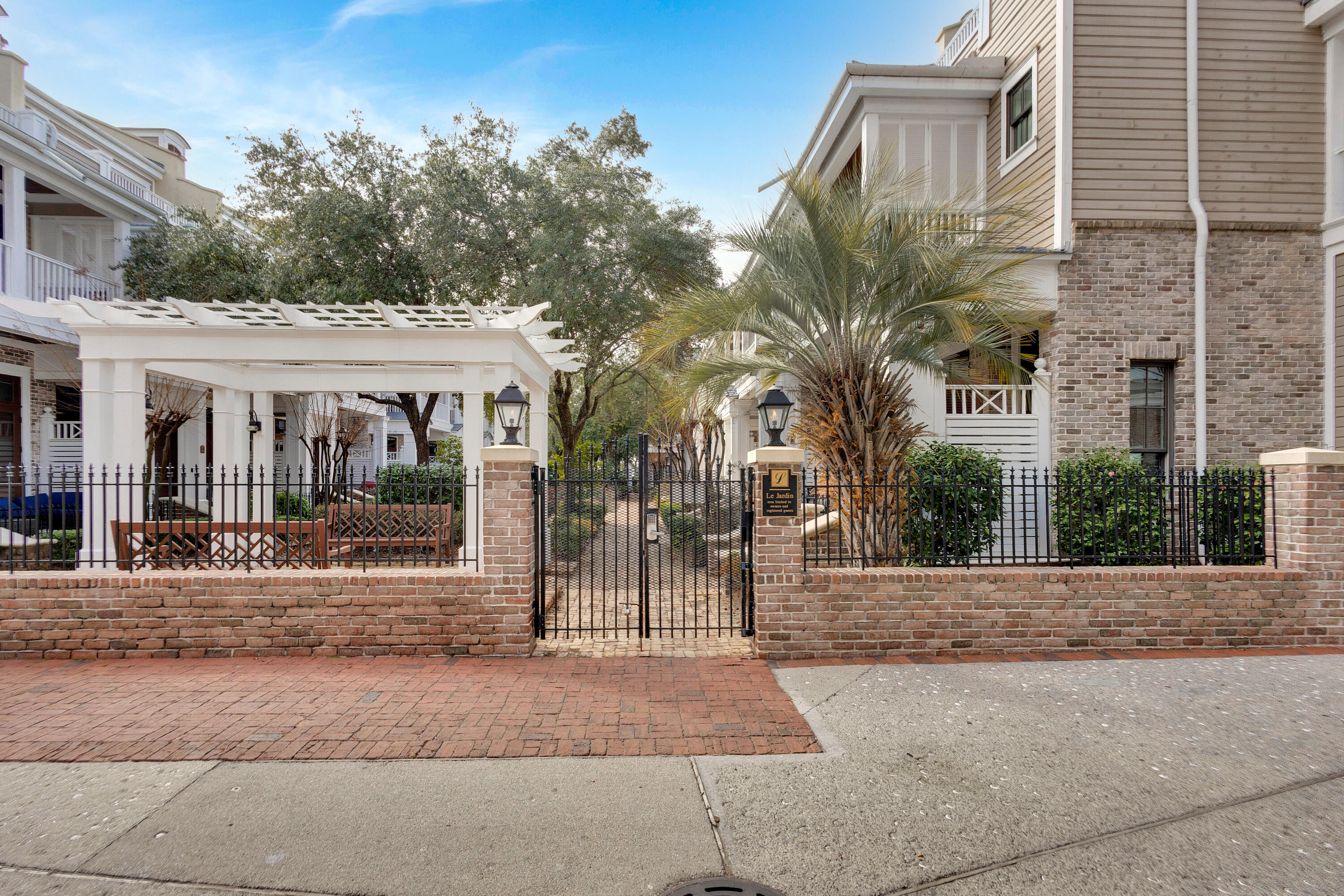 9201 Market Street Inn, 158