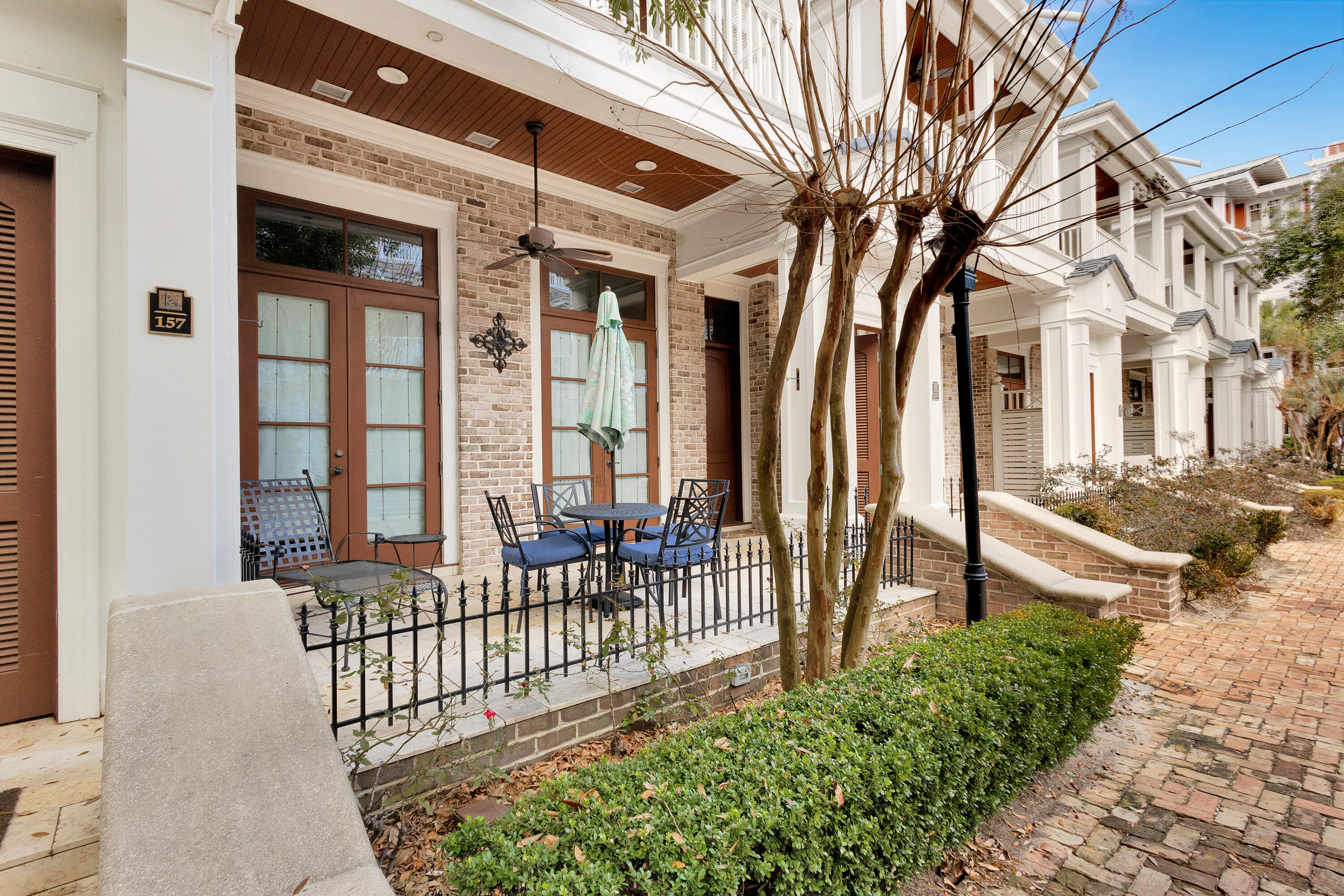 9201 Market Street Inn, 158