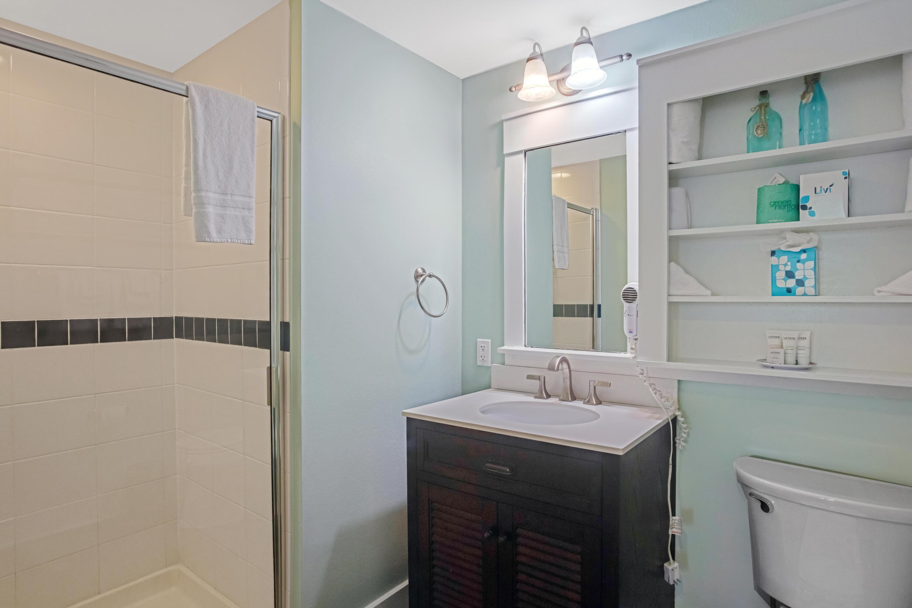 9100 Baytowne Wharf Boulevard, 274/276