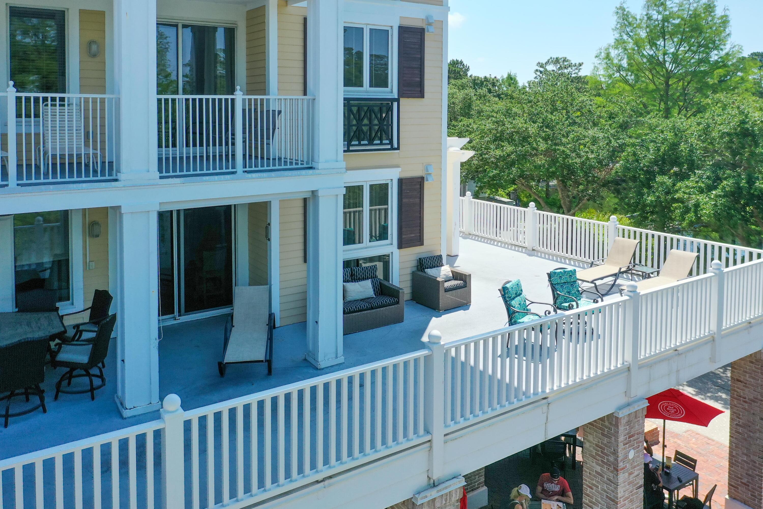 9100 Baytowne Wharf Boulevard, 274/276
