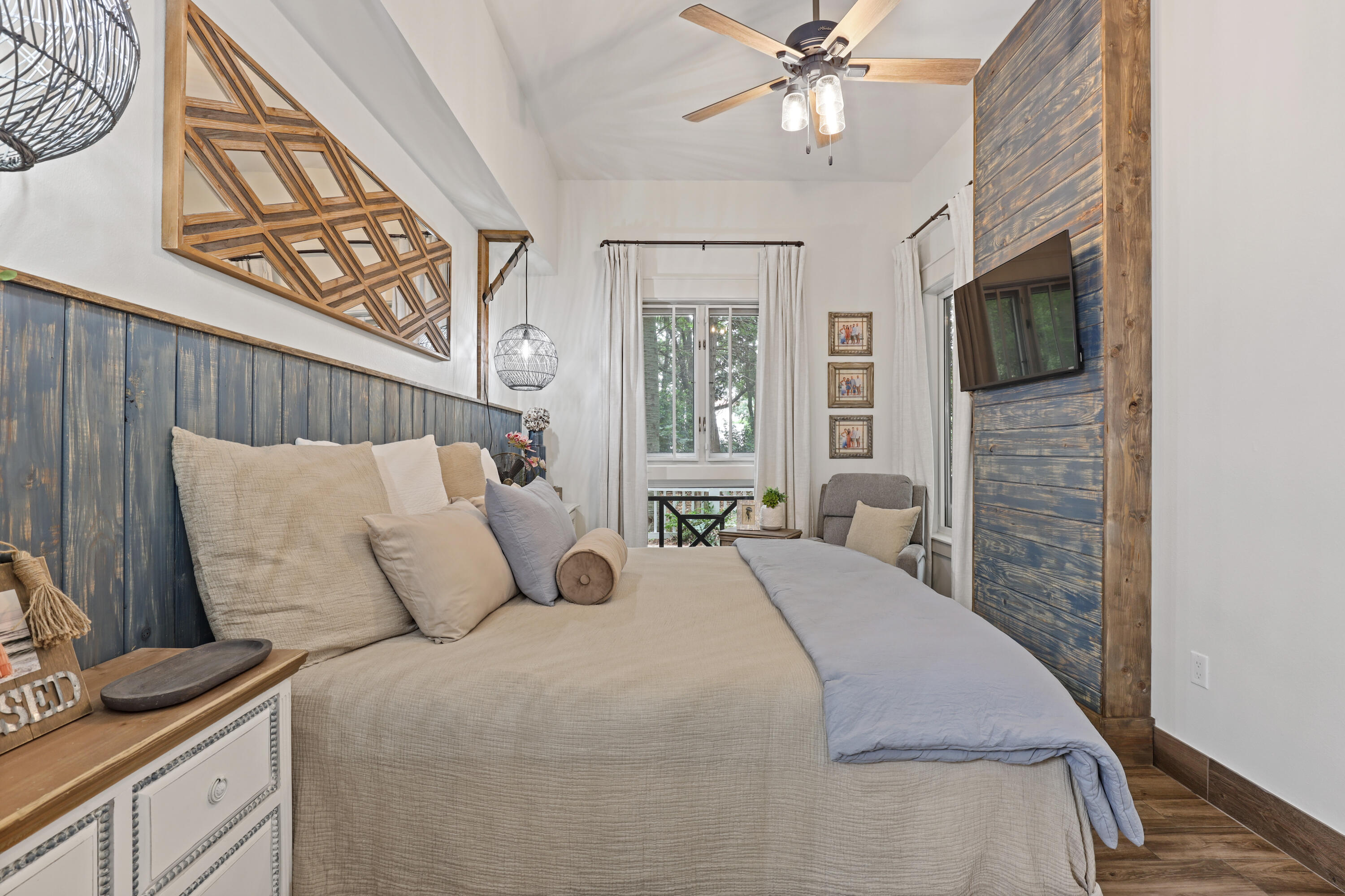 9300 Baytowne Wharf Boulevard, 113