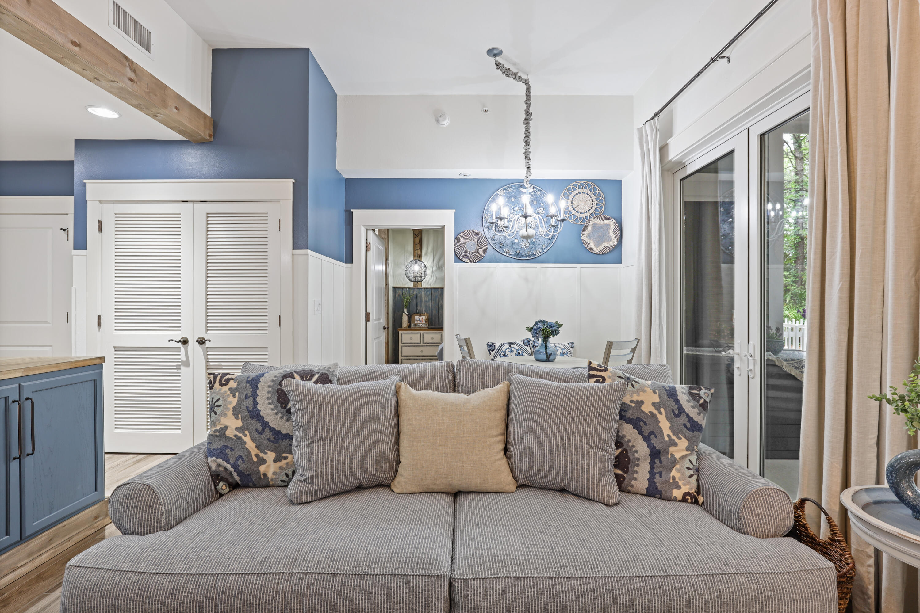 9300 Baytowne Wharf Boulevard, 113