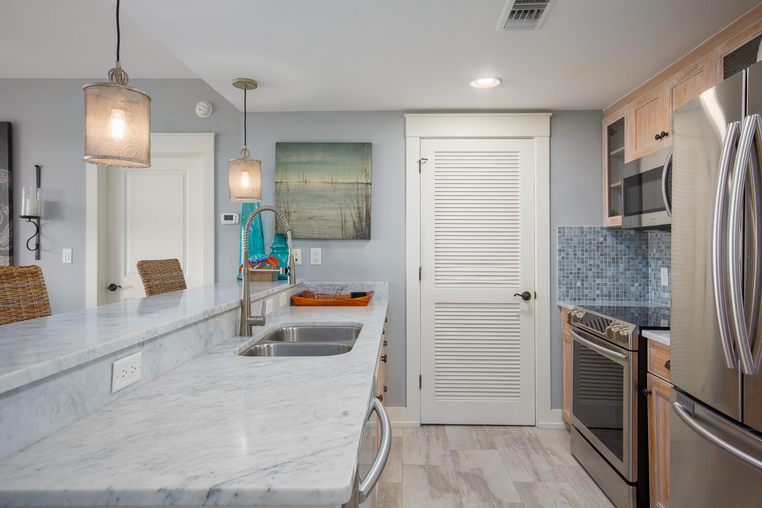 9300 Baytowne Wharf Boulevard, 527