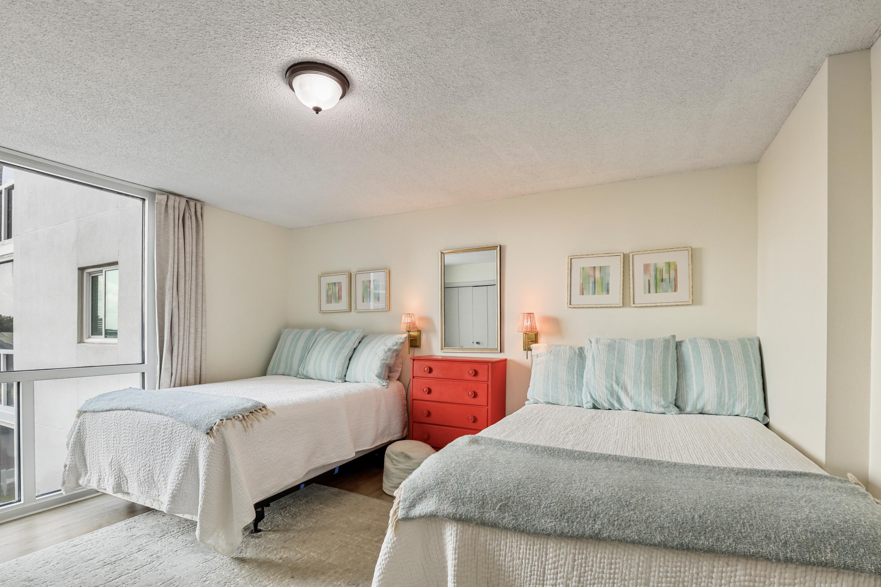 900 Gulf Shore Drive, 1045