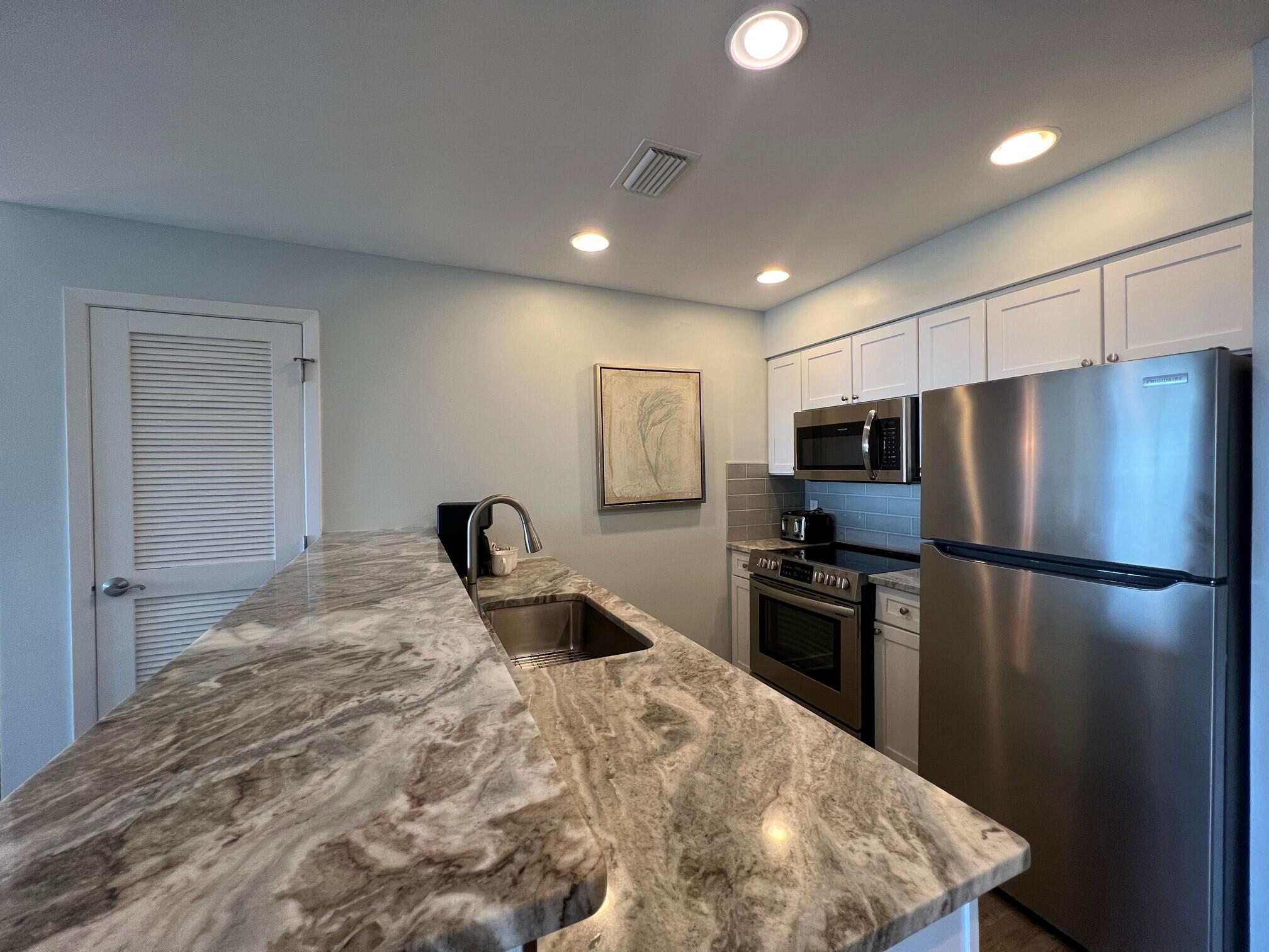 5000 S Sandestin Boulevard, 7008